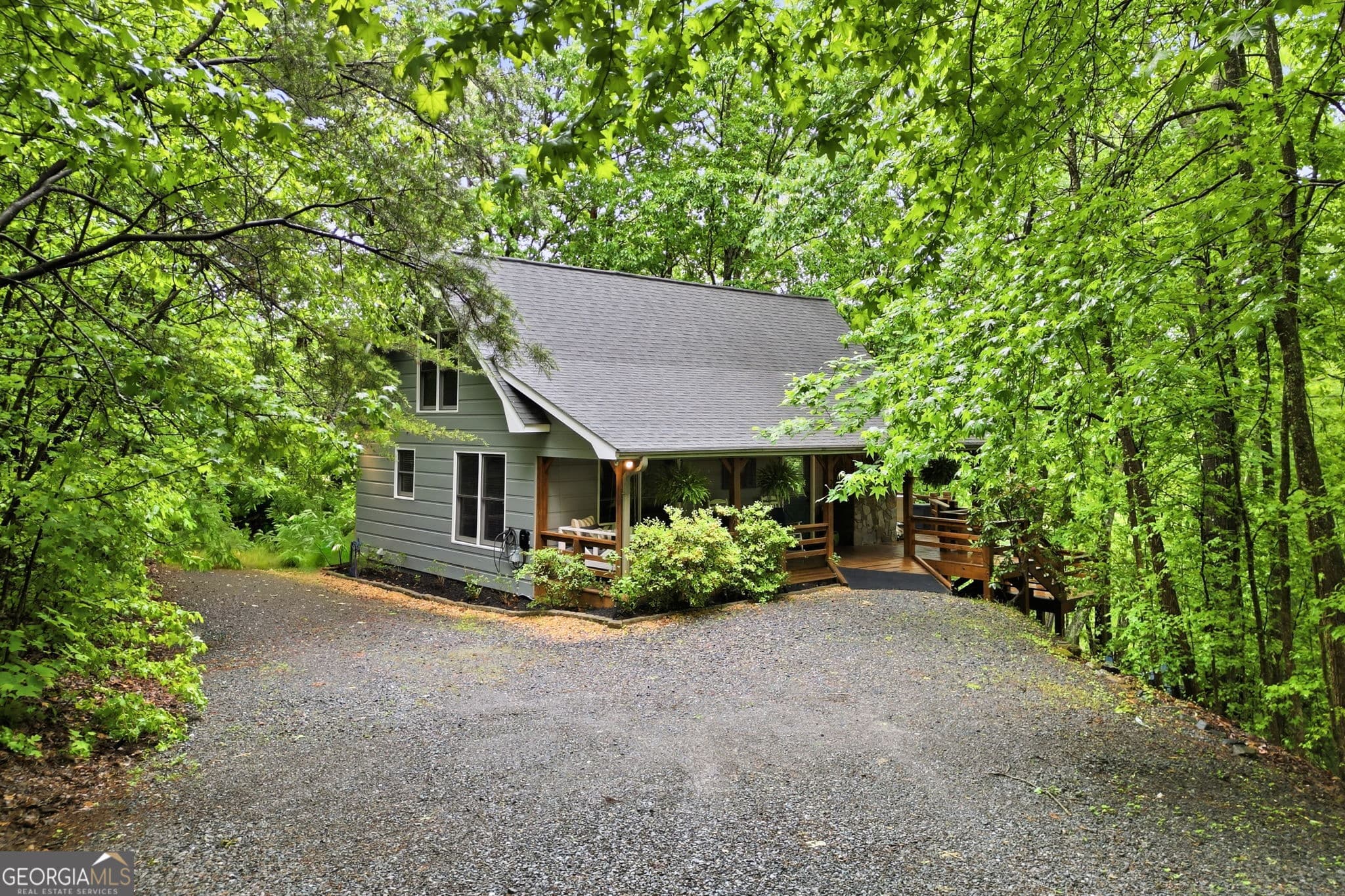 3 bedroom, 2 bathroom, 2,244 sq ft cabin,single family residence for sale at 22 Evening Shade Trail, Mineral Bluff, GA 30559 — photo 4