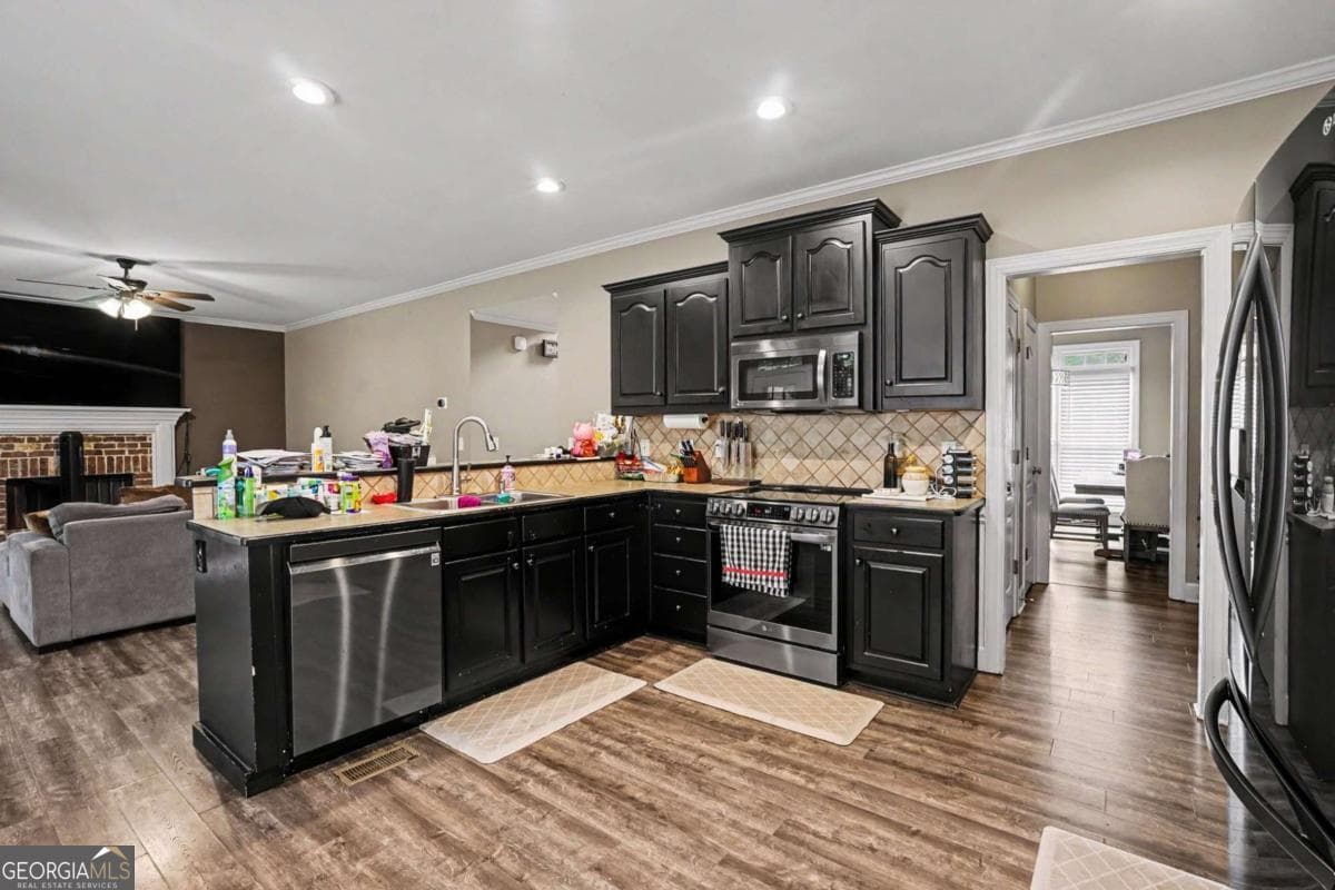 5 bedroom, 3.5 bathroom, 4,340 sq ft single family residence for sale at 521 Richmond Place, Loganville, GA 30052 — photo 9