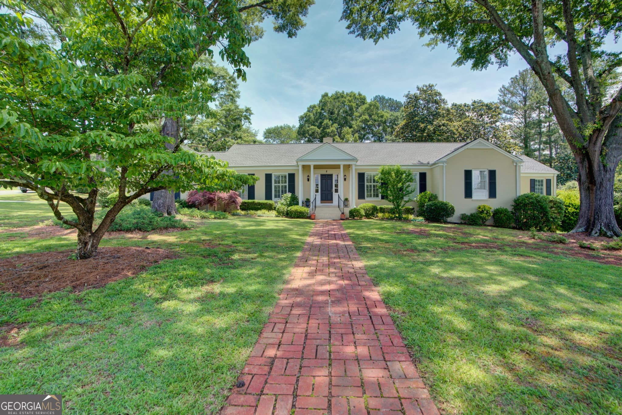 5 bedroom, 4 bathroom, 3,983 sq ft single family residence sold at 8 Fieldwood Road, Rome, GA 30161