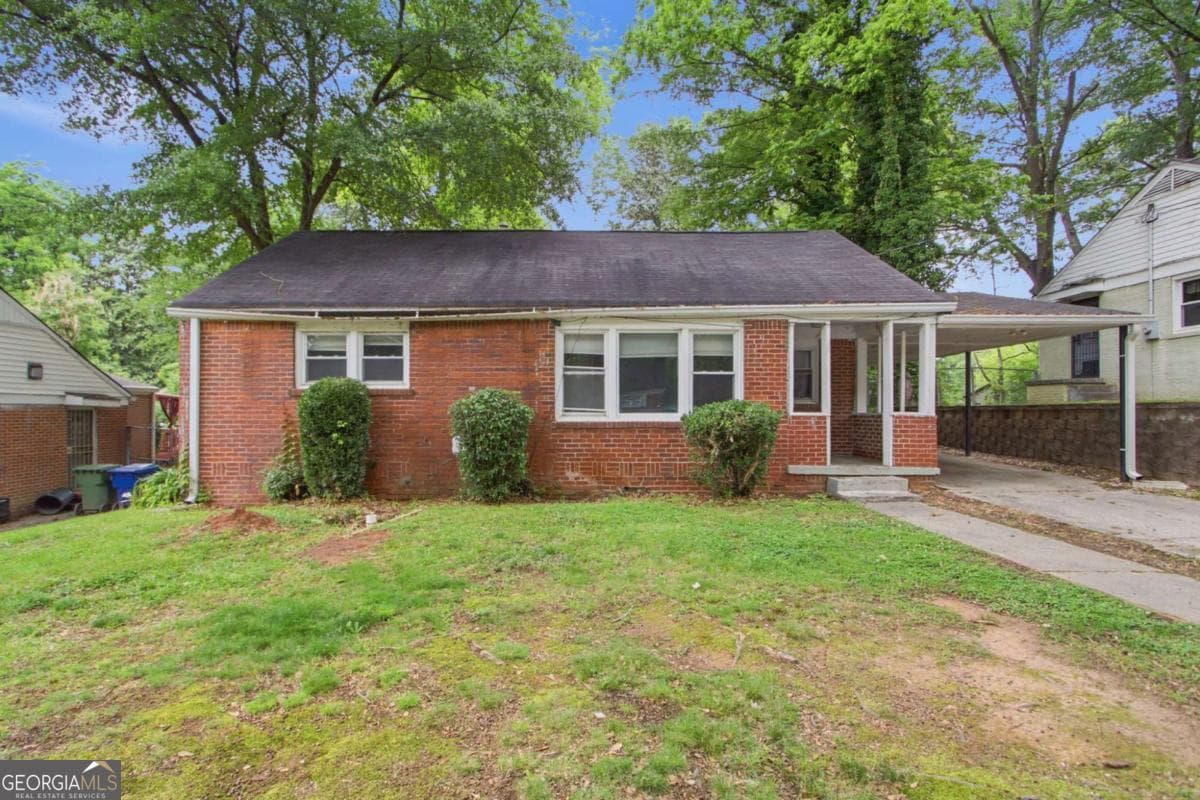 3 bedroom, 2 bathroom, 1,007 sq ft single family residence for sale at 1837 Oakmont Drive, Atlanta, GA 30314 — photo 2