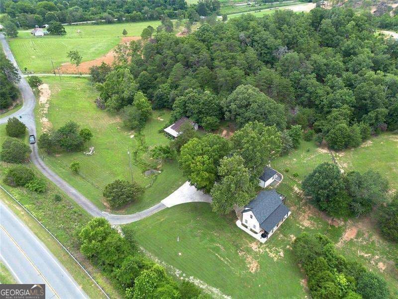 3 bedroom, 2 bathroom, 2,310 sq ft single family residence for sale at 182 Henry Mack Hill Road, Rydal, GA 30171 — photo 4