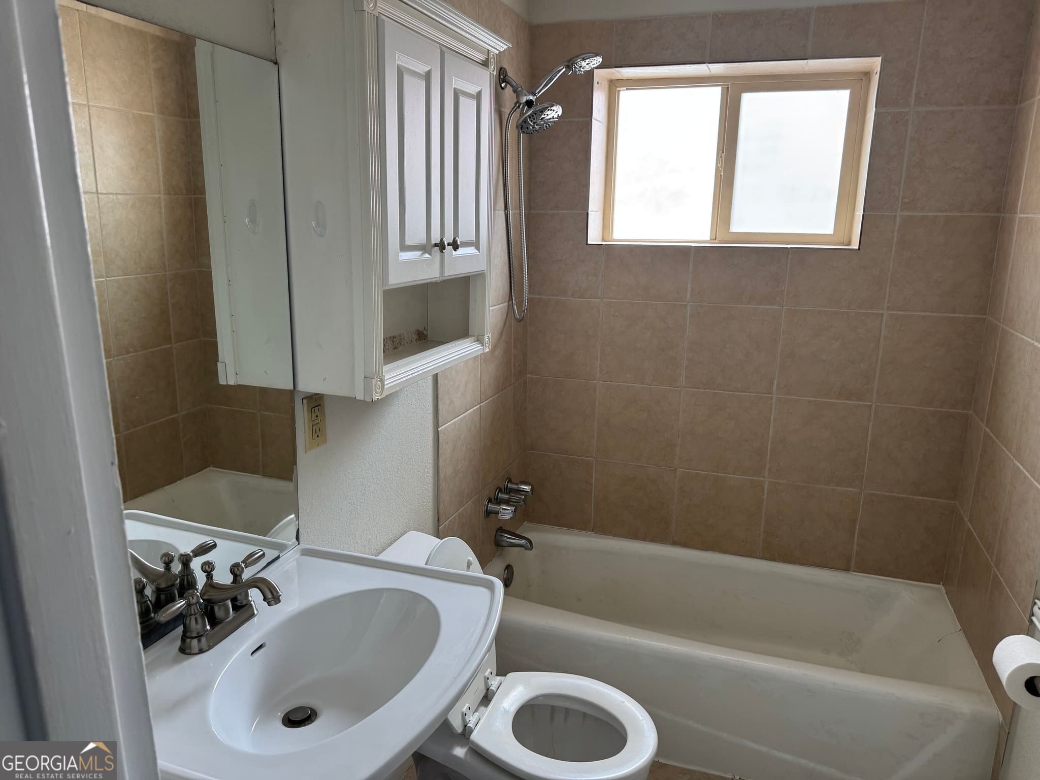 2 bedroom, 1 bathroom, 1,022 sq ft condominium for sale at 250 Little Street B110, Athens, GA 30605 — photo 9