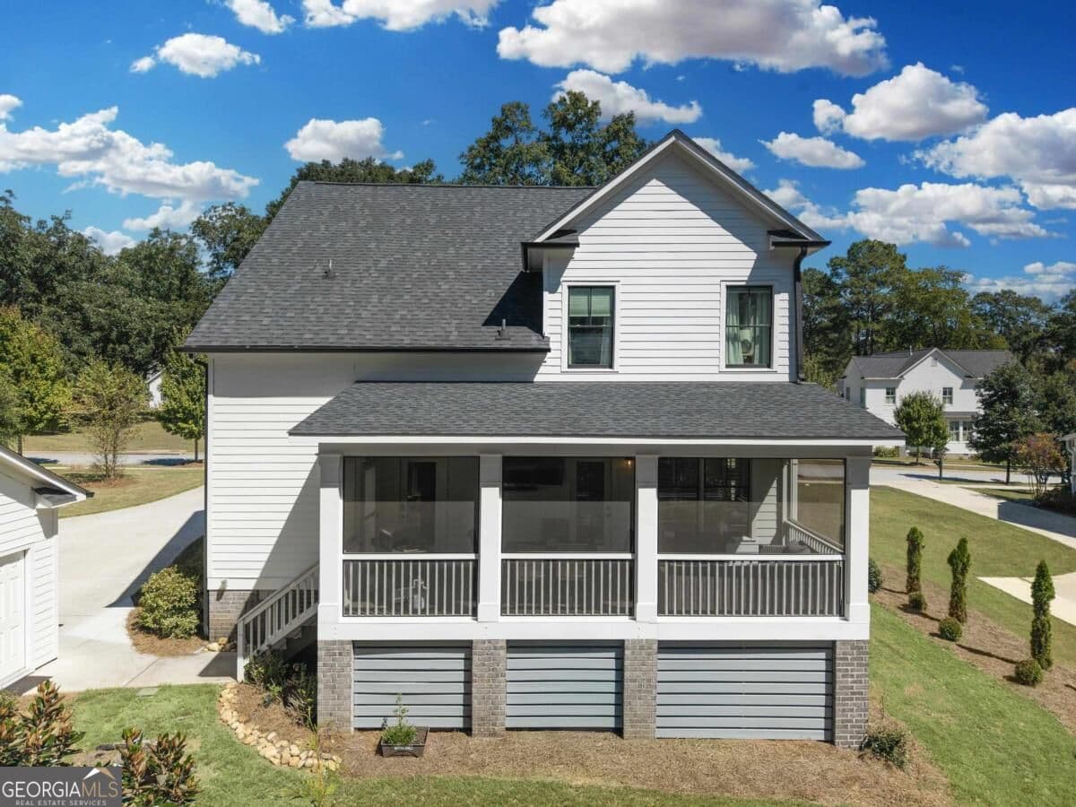 4 bedroom, 2.5 bathroom, 2,829 sq ft single family residence for sale at 641 Foster Park Lane, Madison, GA 30650 — photo 4