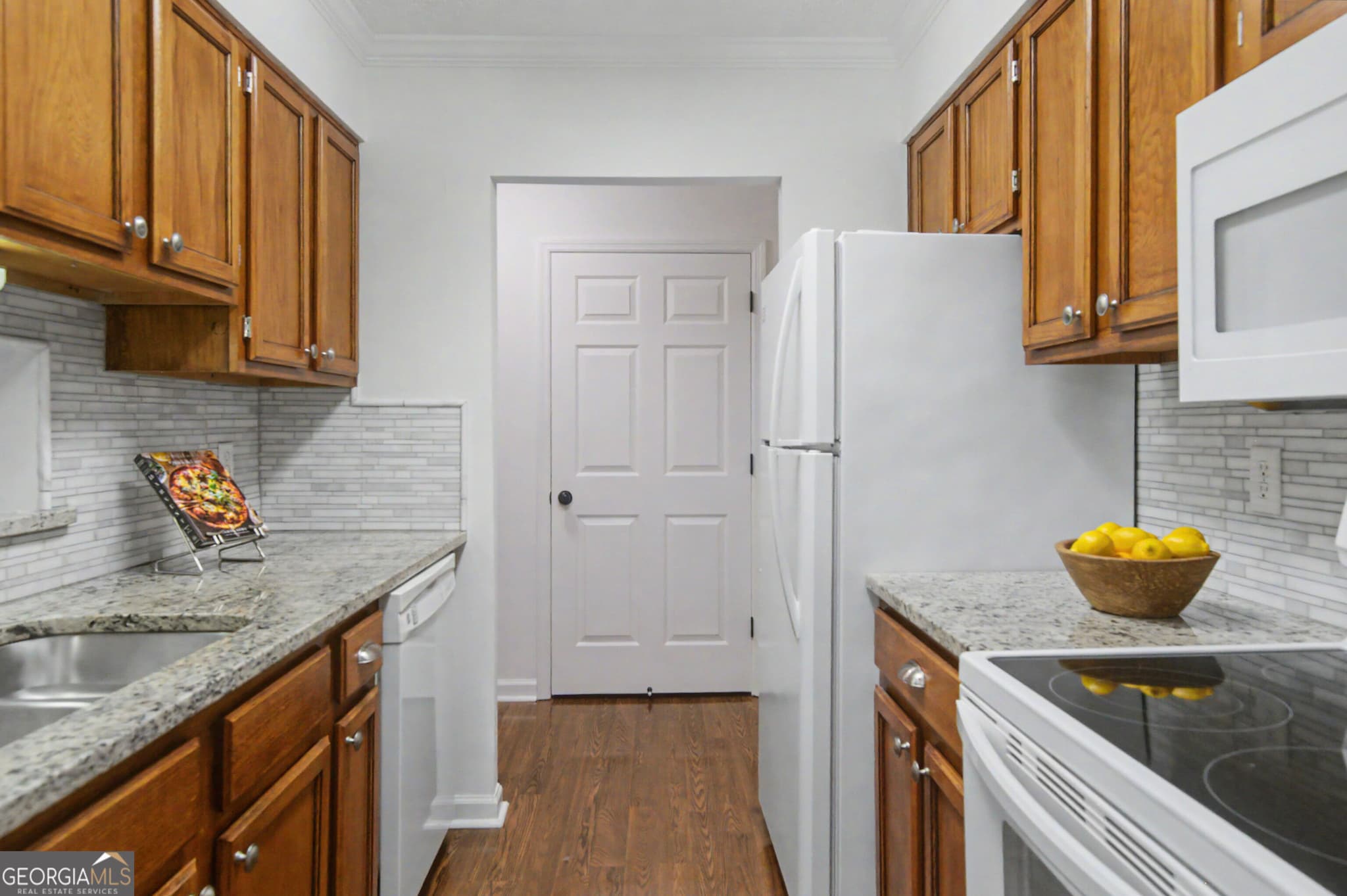 2 bedroom, 2 bathroom, 1,070 sq ft condominium for sale at 300 Johnson Ferry Road A207, Atlanta, GA 30328 — photo 8