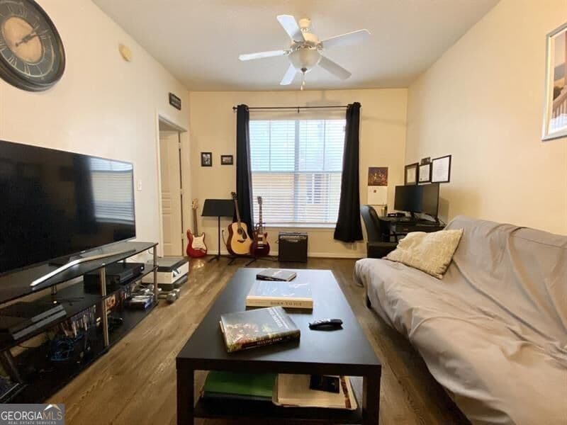 1 bedroom, 1 bathroom, 648 sq ft condominium for rent at 10 Perimeter Summit Boulevard 1202, Atlanta, GA 30319 for $1,450 a month — photo 7