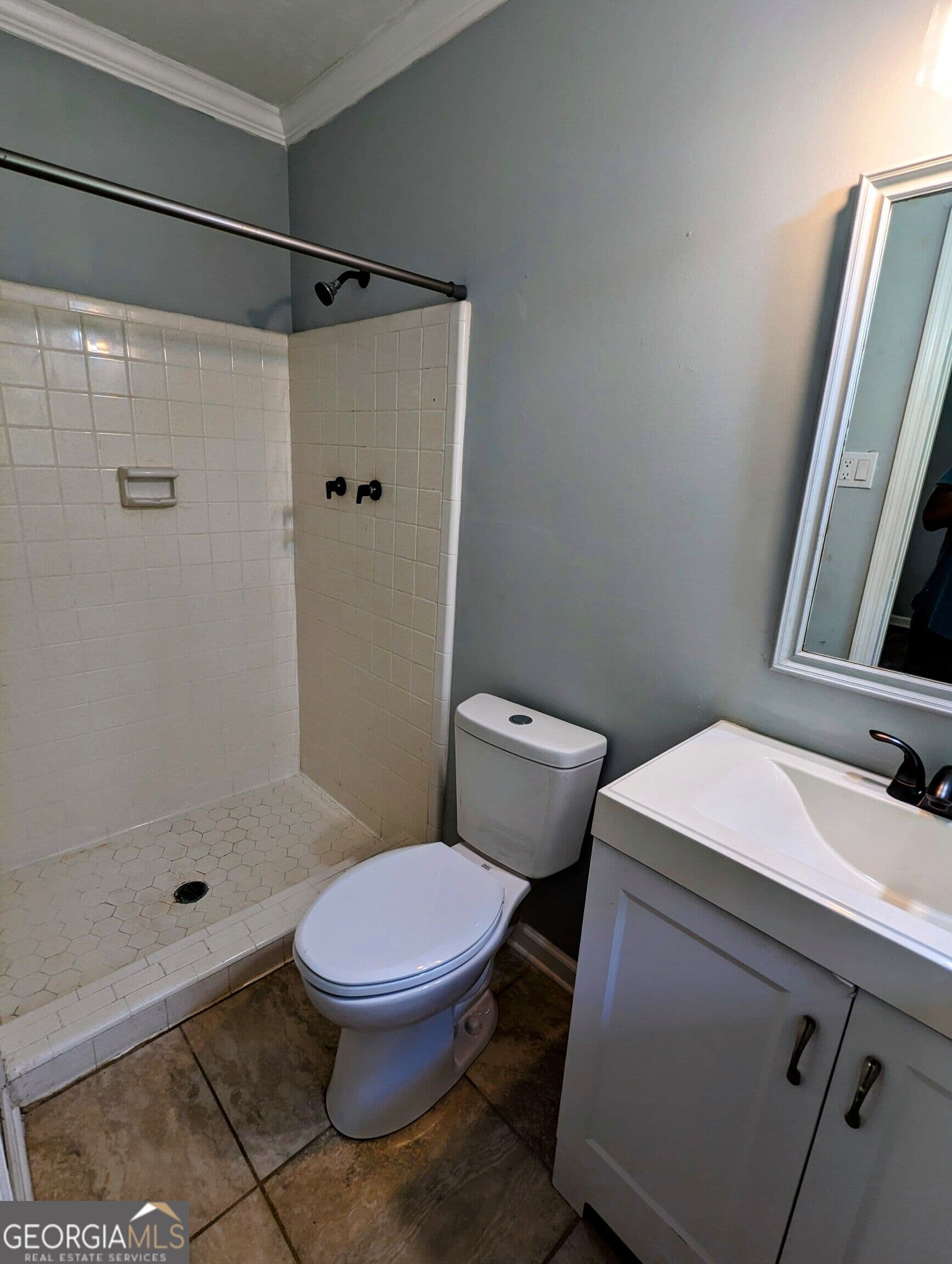 3 bedroom, 2 bathroom, 2,880 sq ft single family residence for rent at 2035 Killian Hill Road, Snellville, GA 30039 for $2,200 a month — photo 7