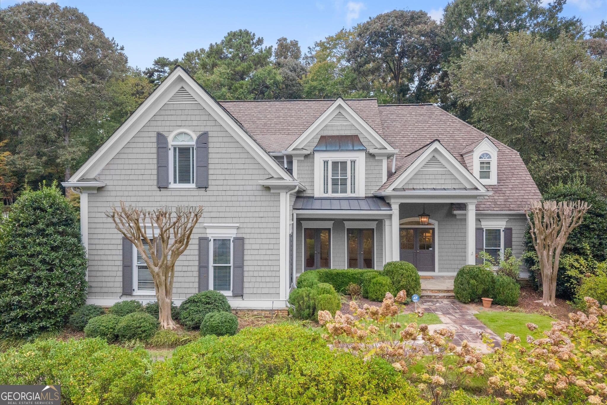 5 bedroom, 4.5 bathroom, 6,292 sq ft single family residence for sale at 3717 Langley Oaks Place, Marietta, GA 30067 — photo 2