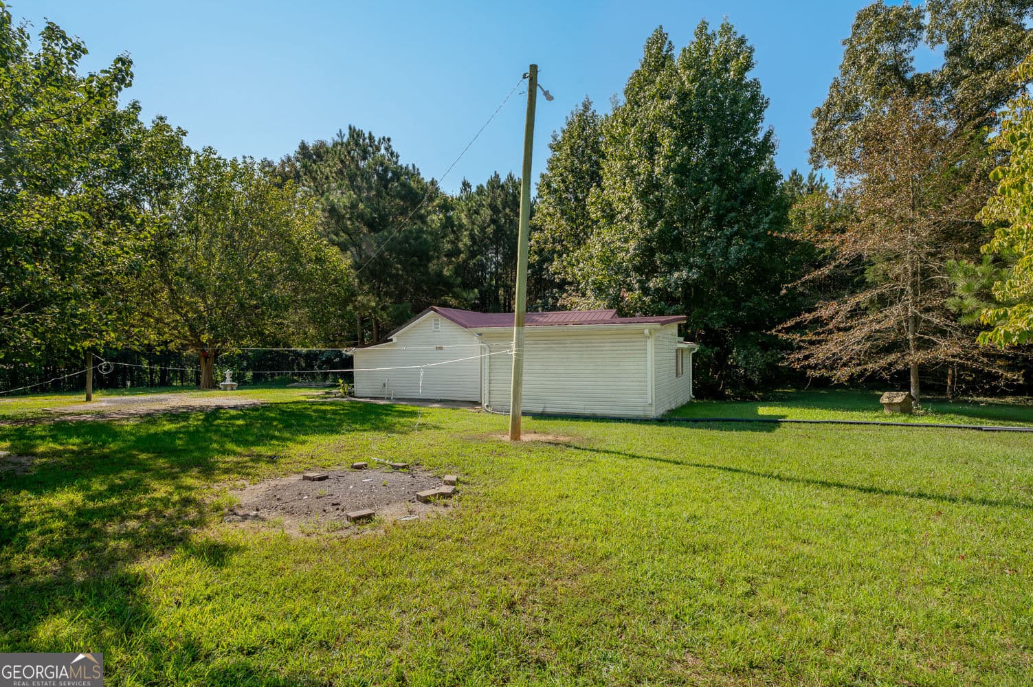 5 bedroom, 3 bathroom, 1,184 sq ft manufactured home,single family residence for sale at 72 48 Burns Drive, Lafayette, GA 30728 — photo 4