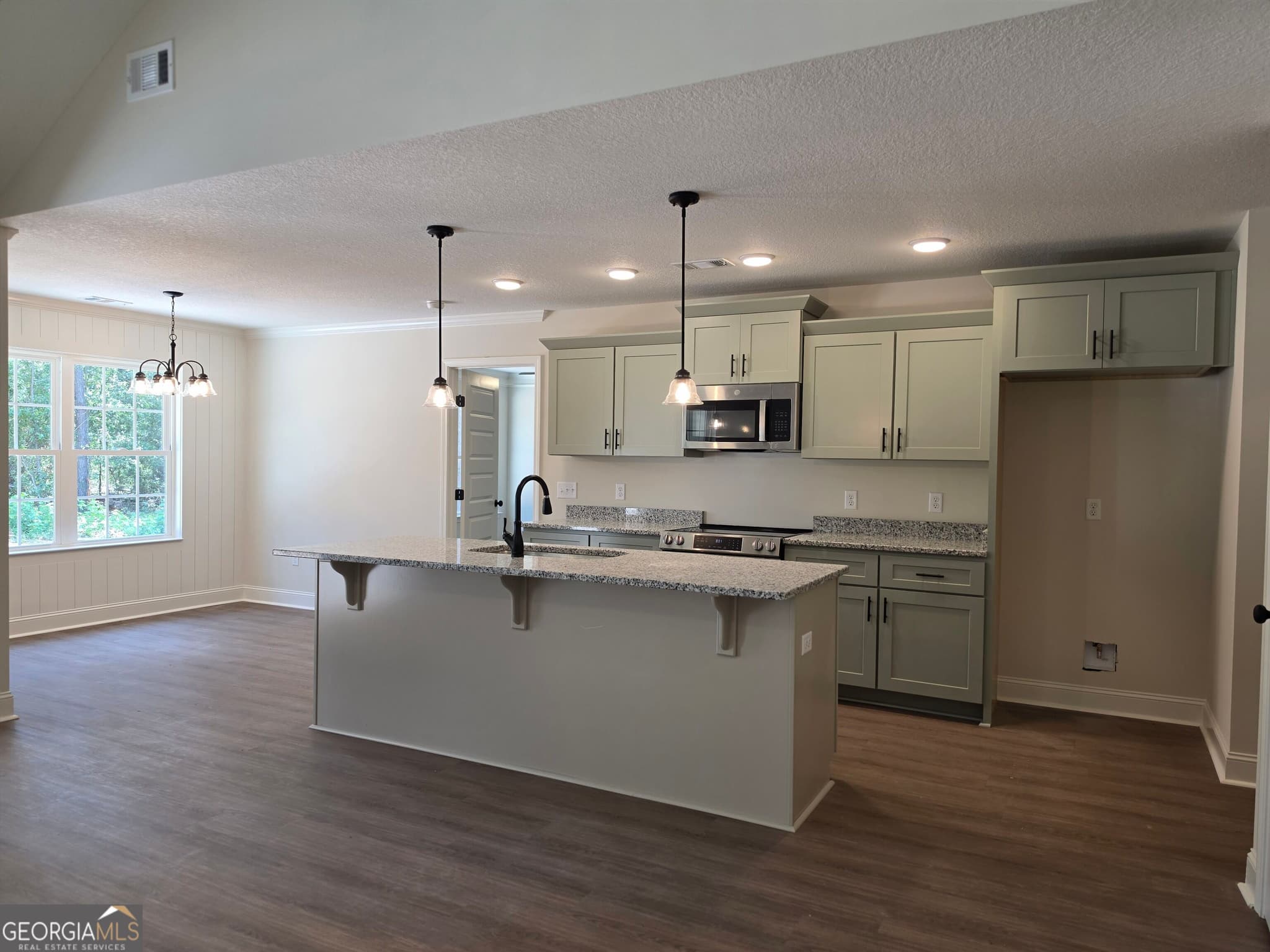 3 bedroom, 3 bathroom, 1,835 sq ft single family residence for sale at 2030 Middleground Road, Statesboro, GA 30461 — photo 9