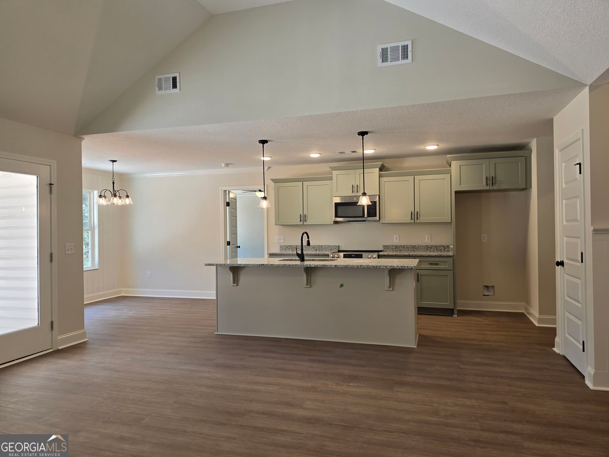 3 bedroom, 3 bathroom, 1,835 sq ft single family residence for sale at 2030 Middleground Road, Statesboro, GA 30461 — photo 8