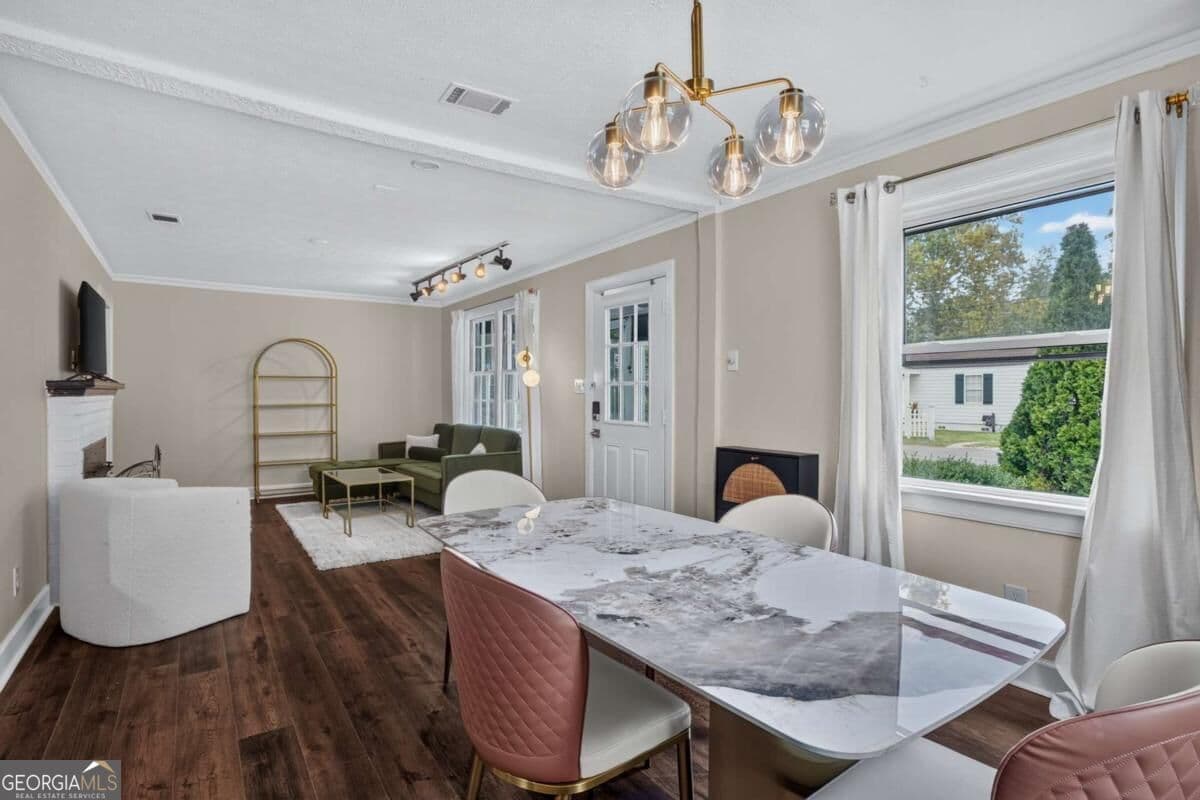 3 bedroom, 2.5 bathroom, 2,184 sq ft single family residence for sale at 2147 Louisiana Avenue, Savannah, GA 31404 — photo 10