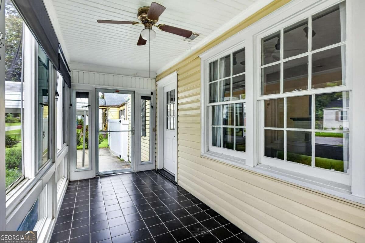 3 bedroom, 2.5 bathroom, 2,184 sq ft single family residence for sale at 2147 Louisiana Avenue, Savannah, GA 31404 — photo 4