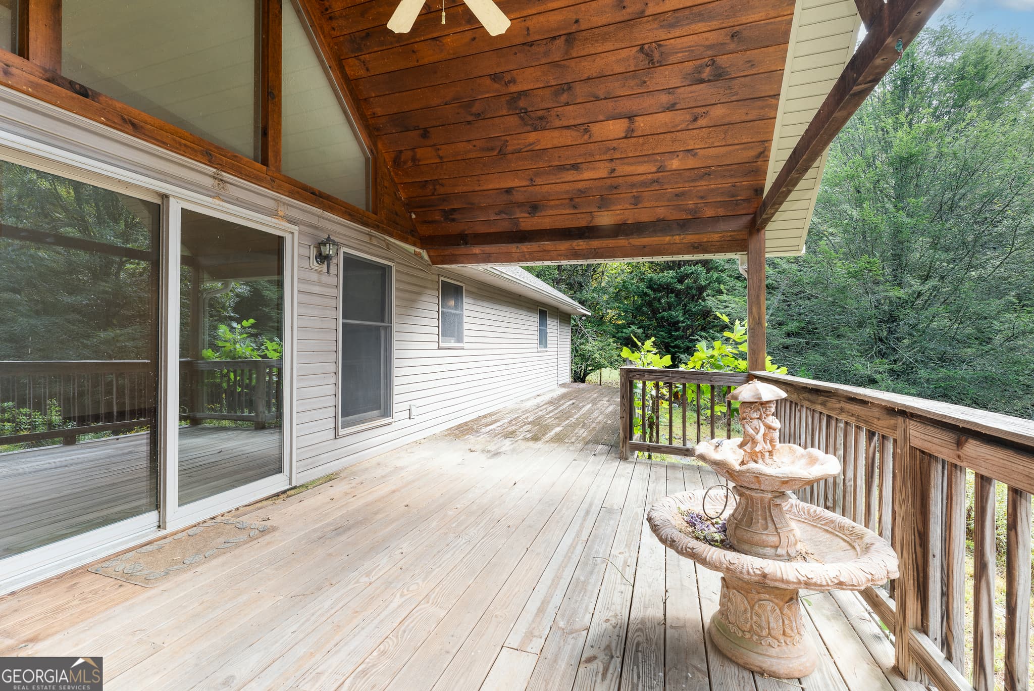3 bedroom, 2 bathroom, 1,528 sq ft single family residence under contract at 72 Emma Grace Lane, Blairsville, GA 30512 — photo 6