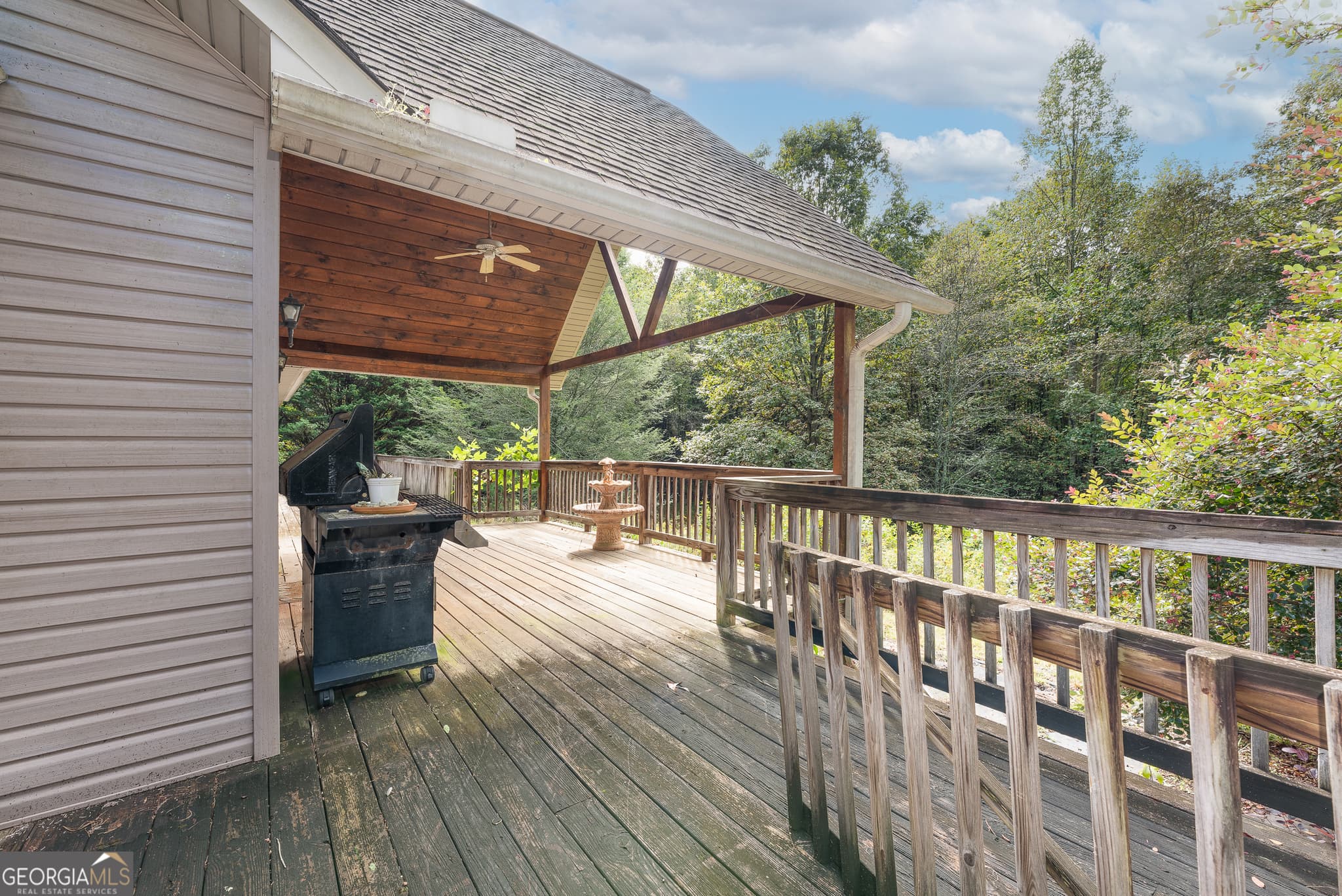 3 bedroom, 2 bathroom, 1,528 sq ft single family residence under contract at 72 Emma Grace Lane, Blairsville, GA 30512 — photo 7