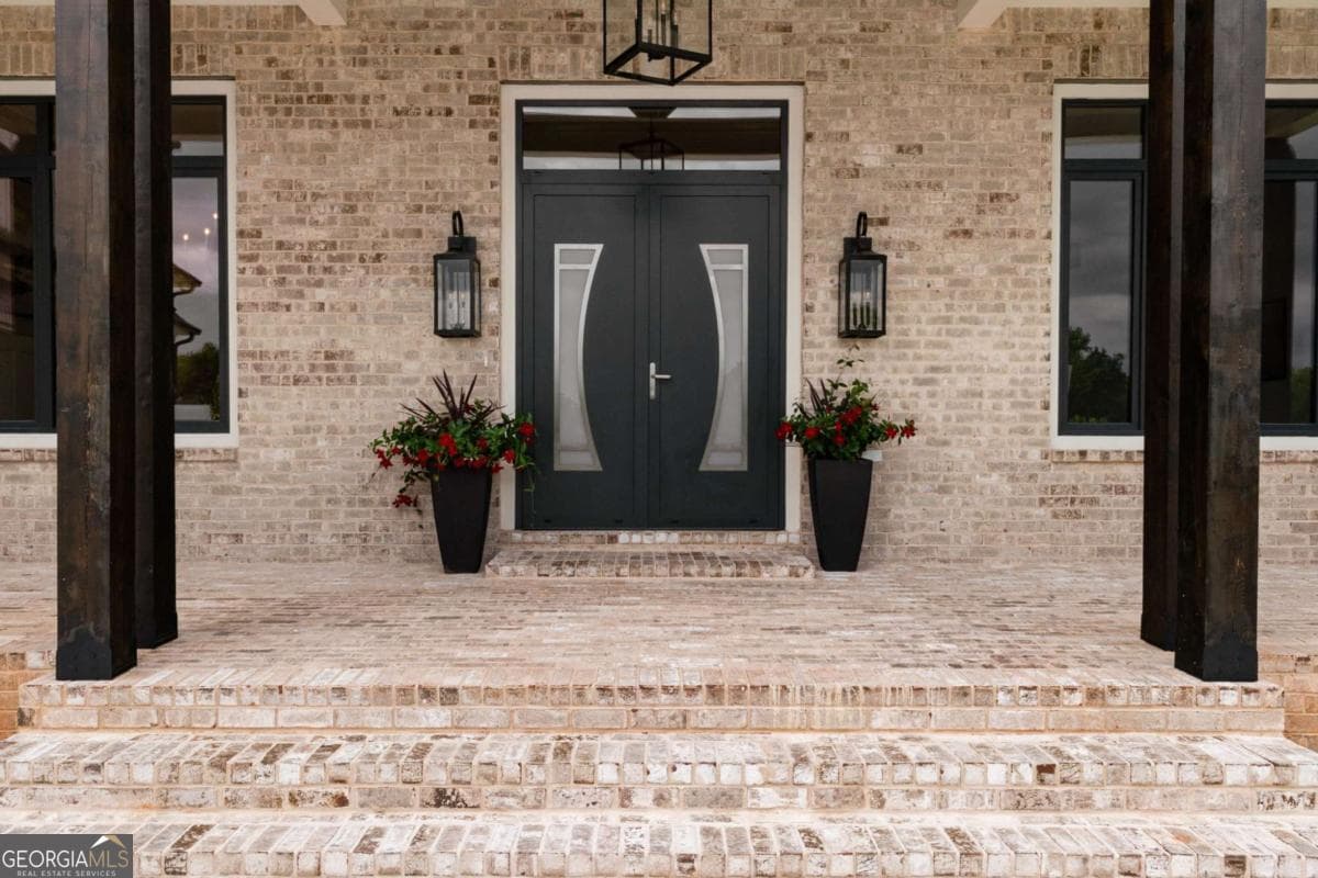 5 bedroom, 4.5 bathroom, 5,614 sq ft single family residence for sale at 1020 West Court, Canton, GA 30115 — photo 2