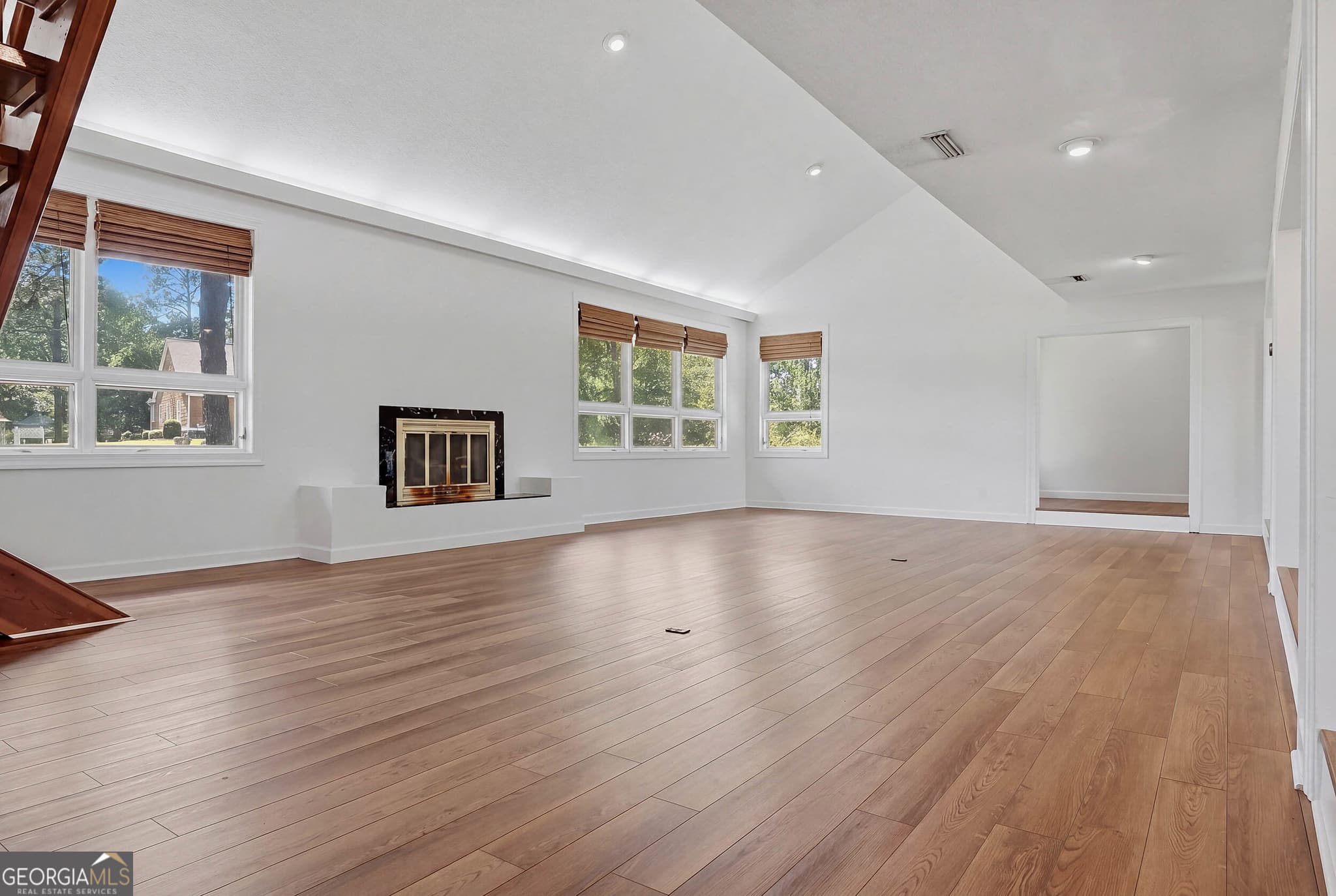 4 bedroom, 3.5 bathroom, 4,628 sq ft single family residence under contract at 5307 Forest Lake Drive, Tifton, GA 31794 — photo 8