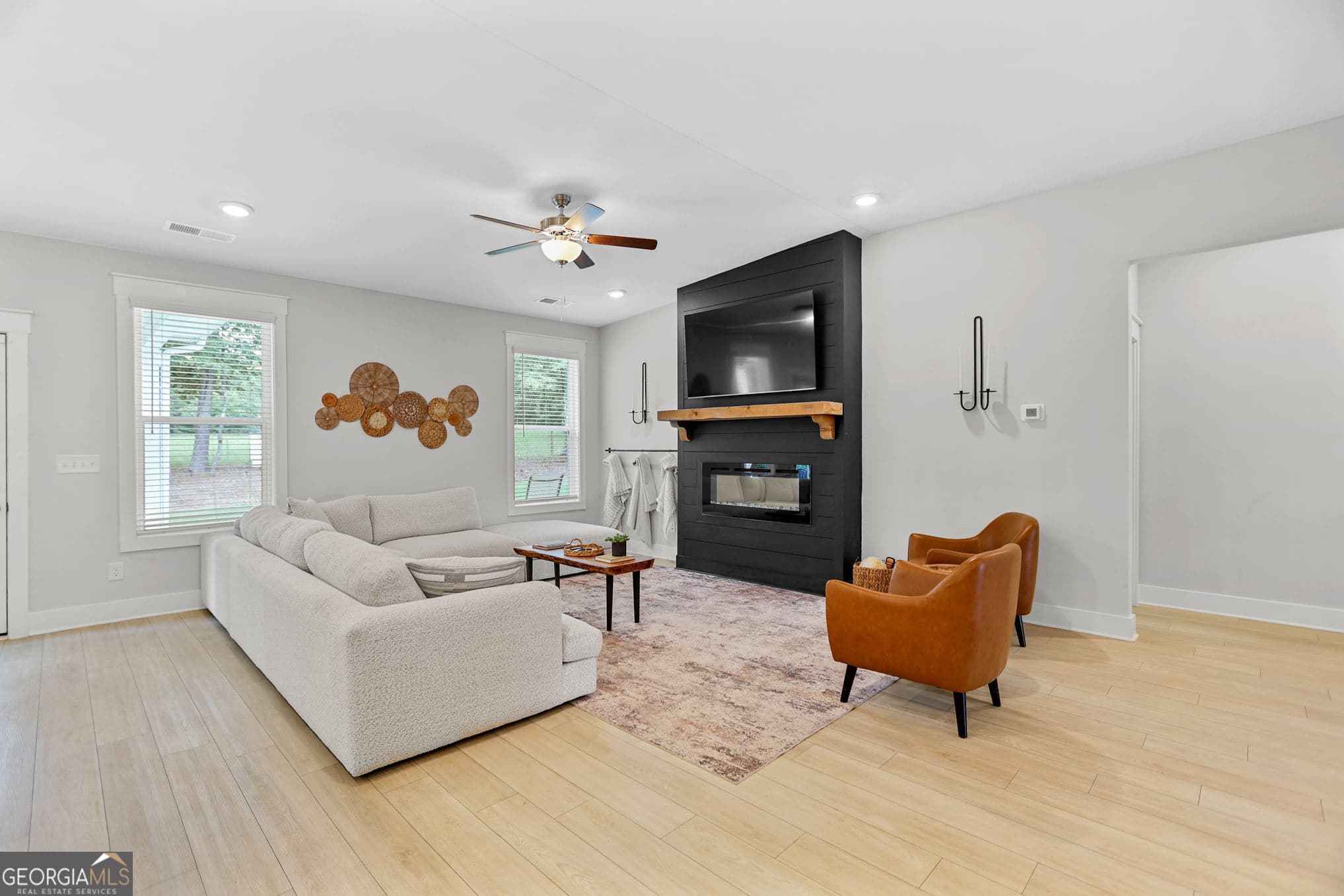 4 bedroom, 3.5 bathroom, 3,237 sq ft single family residence for sale at 96 Whites Pond Road, Moreland, GA 30259 — photo 10