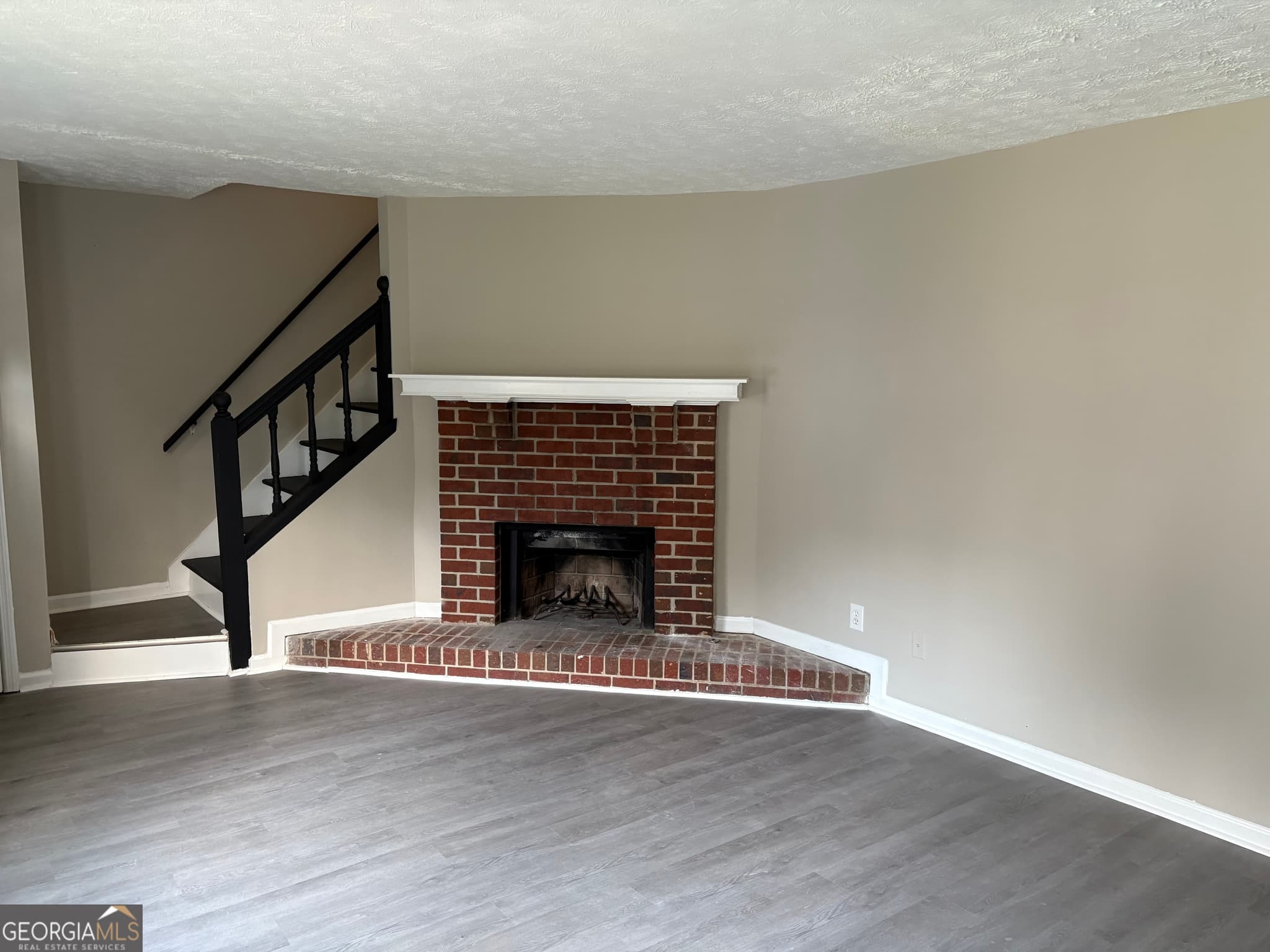 4 bedroom, 3.5 bathroom, 2,090 sq ft townhouse for rent at 2797 Northwood Court, Marietta, GA 30060 for $2,300 a month — photo 3