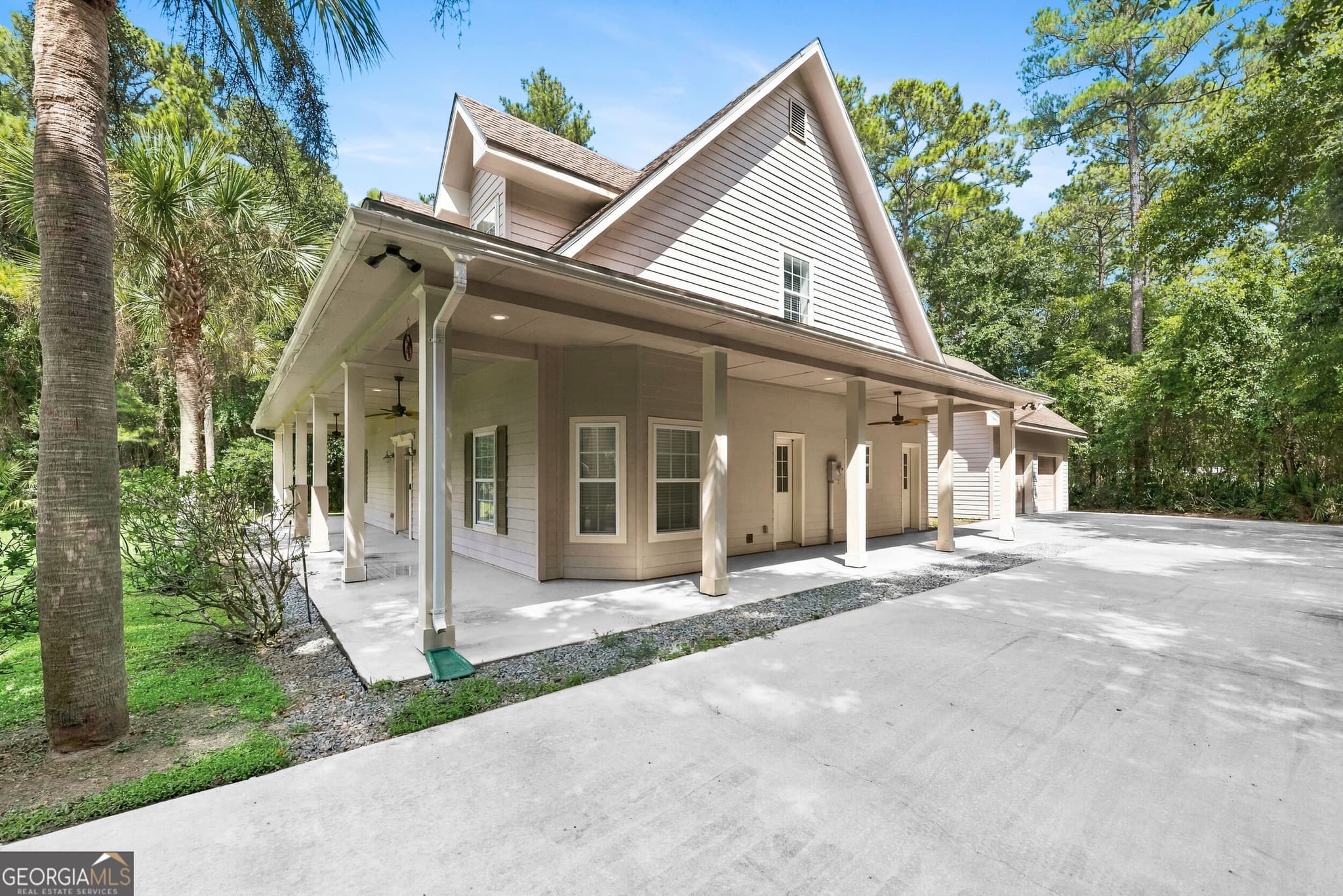 3 bedroom, 2.5 bathroom, 2,652 sq ft single family residence for sale at 327 Marina Isle Drive, Woodbine, GA 31569 — photo 6