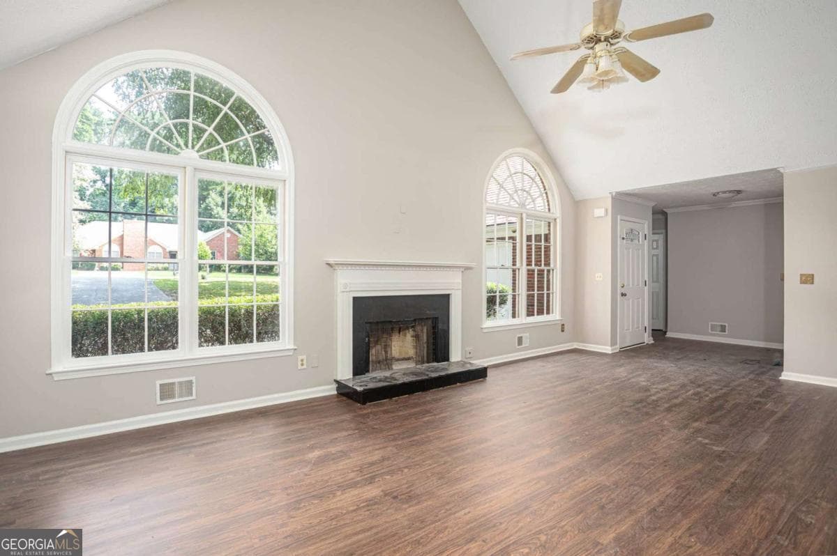 4 bedroom, 2 bathroom single family residence for sale at 1404 Glenfield Drive, Lawrenceville, GA 30043 — photo 9