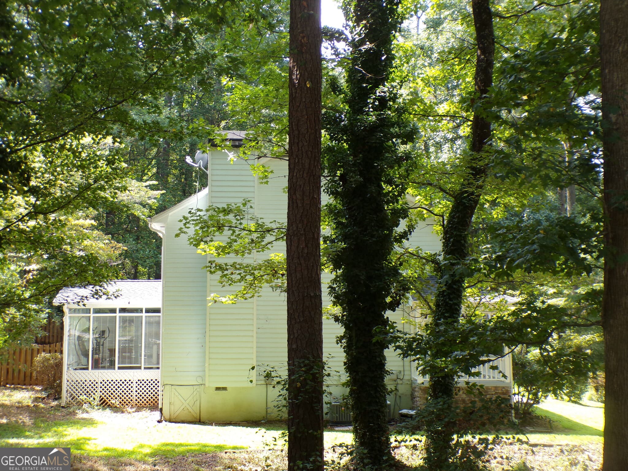 4 bedroom, 2.5 bathroom, 2,768 sq ft single family residence for sale at 185 Ashland Way, Fayetteville, GA 30214 — photo 7