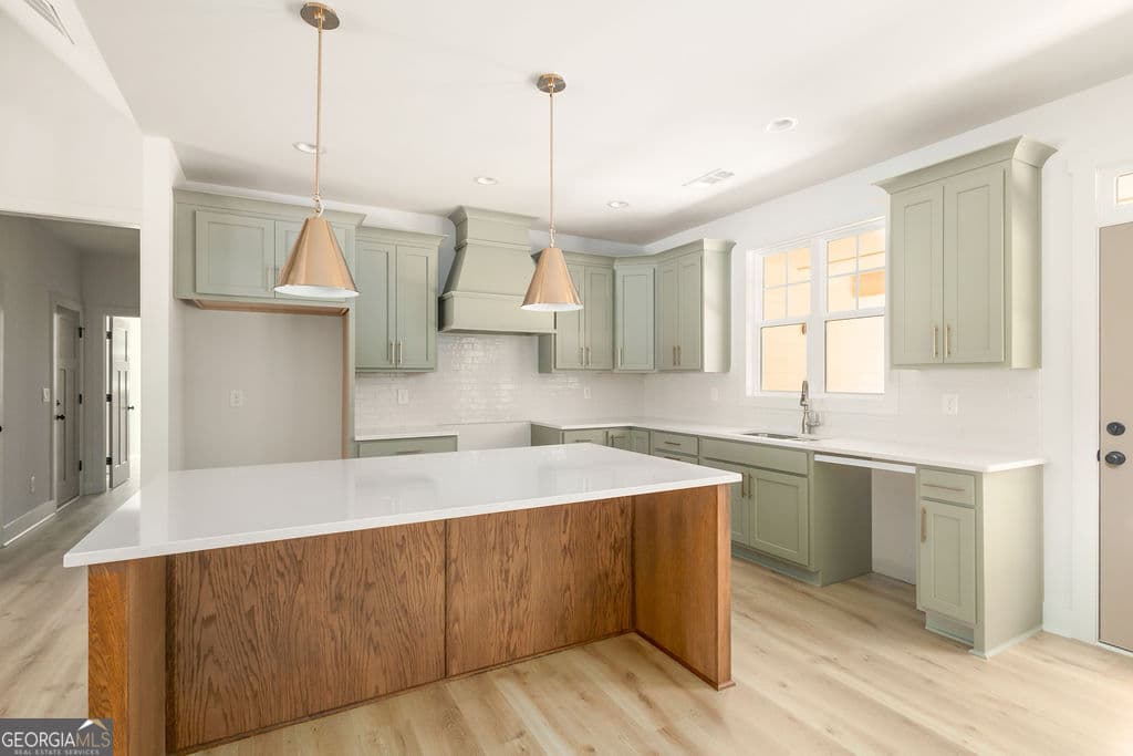 4 bedroom, 3 bathroom, 2,700 sq ft single family residence for sale at 38 Puckett Station Drive 9, Moreland, GA 30259 — photo 7