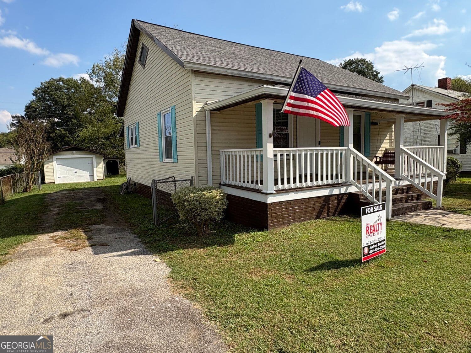 3 bedroom, 1.5 bathroom, 1,157 sq ft single family residence for sale at 45 Elm Street, Aragon, GA 30104 — photo 2