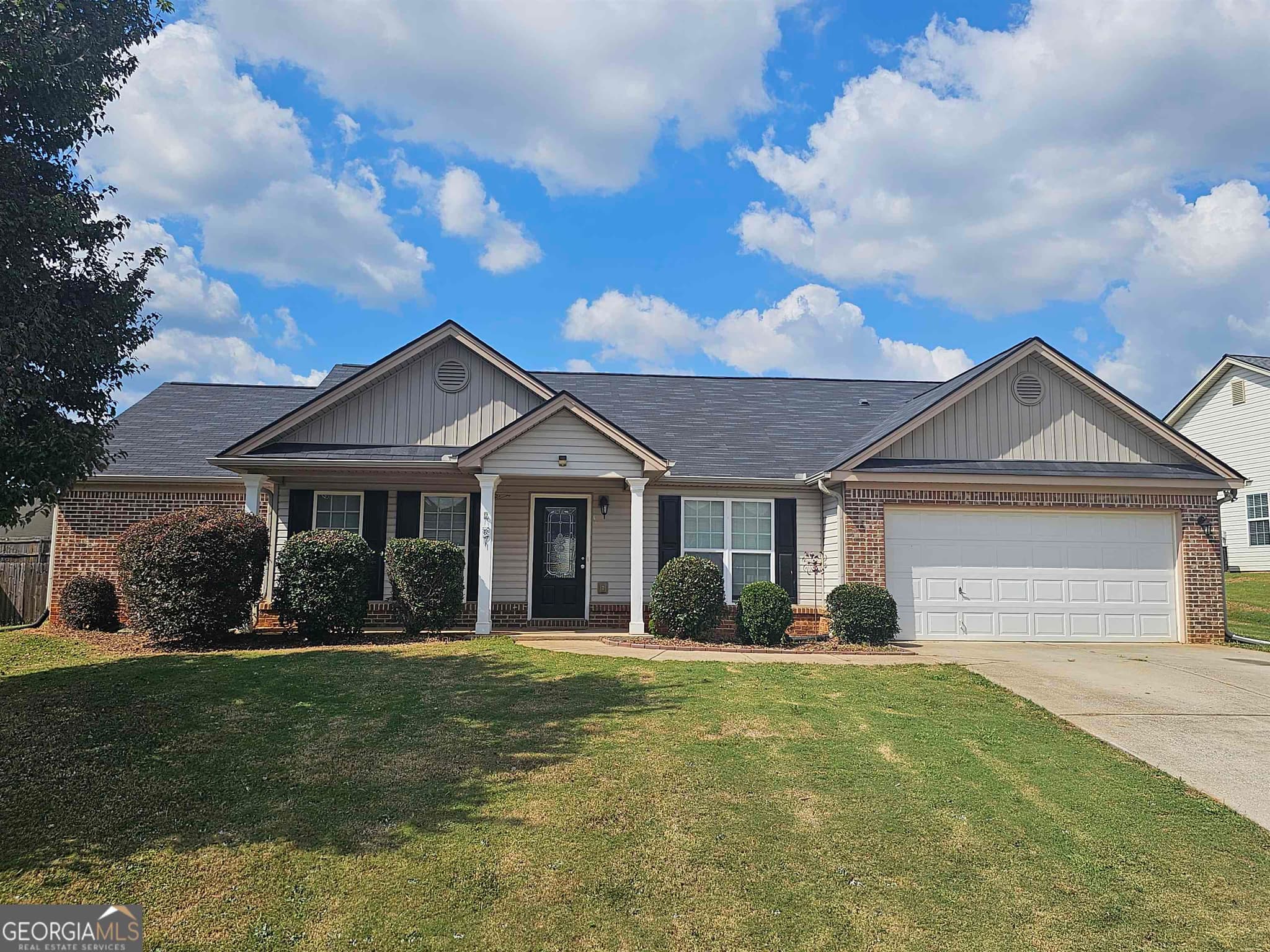 4 bedroom, 3 bathroom, 1,980 sq ft single family residence for rent at 1746 Tugalo Drive, Jefferson, GA 30549 for $2,000 a month — photo 1 of 1