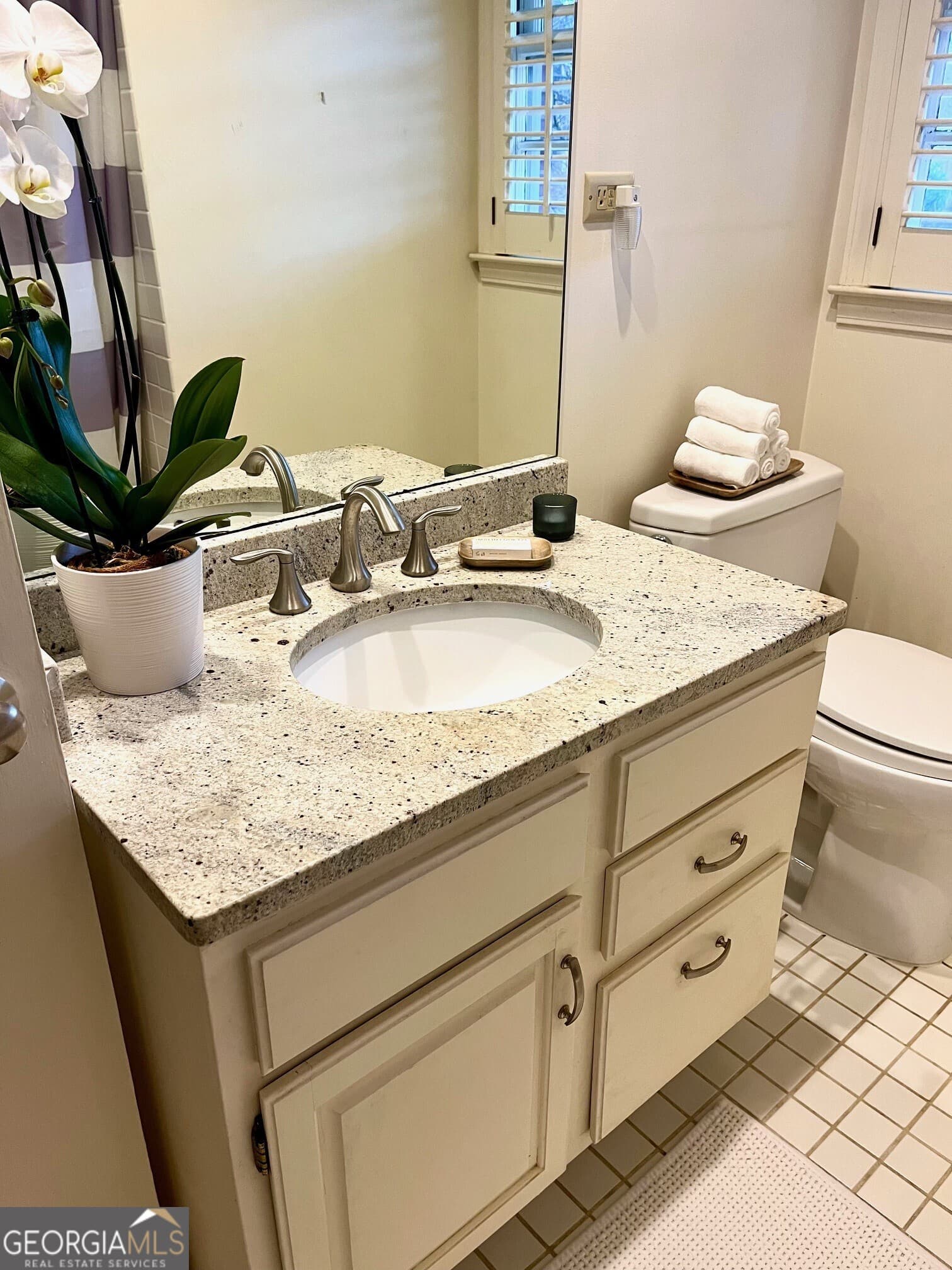 2 bedroom, 1 bathroom, 1,092 sq ft single family residence for sale at 2556 Defoors Ferry Road, Atlanta, GA 30318 — photo 10