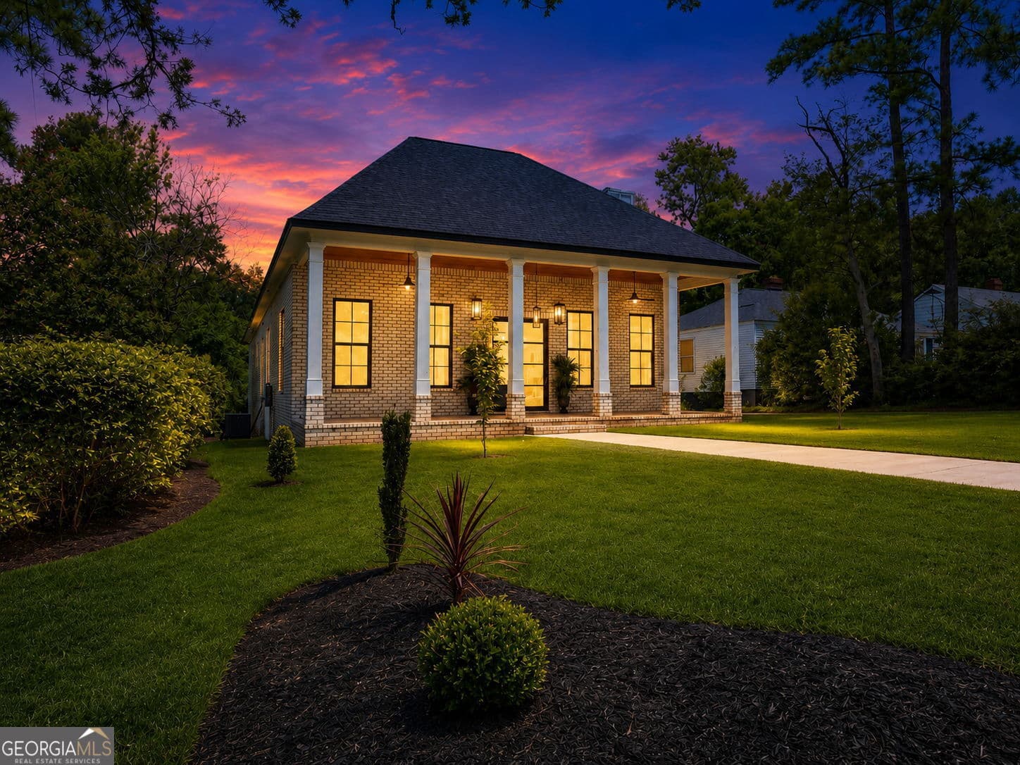 3 bedroom, 2 bathroom, 3,278 sq ft single family residence for sale at 2719 Oakland Avenue, Augusta, GA 30909 — photo 2