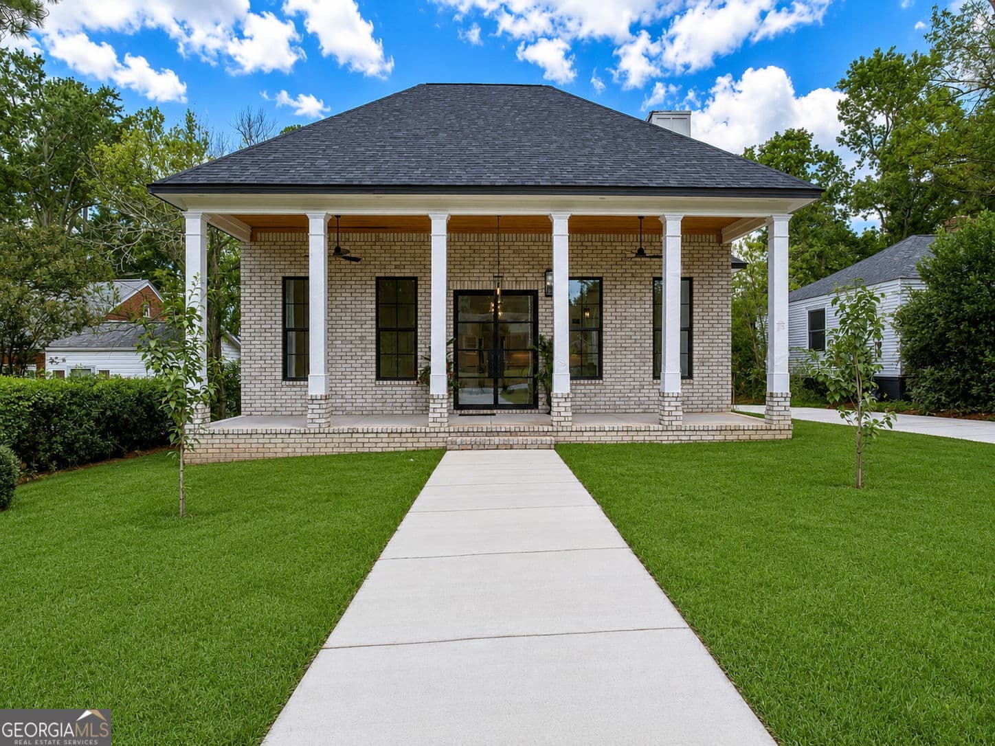 3 bedroom, 2 bathroom, 3,278 sq ft single family residence for sale at 2719 Oakland Avenue, Augusta, GA 30909 — photo 3