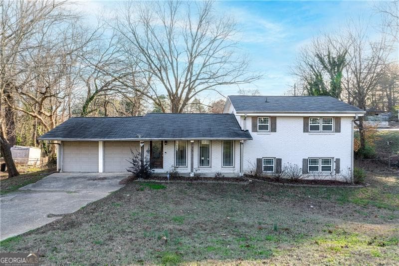 4 bedroom, 2.5 bathroom, 1,846 sq ft single family residence for sale at 2761 Zane Grey Drive, Atlanta, GA 30316 — photo 3
