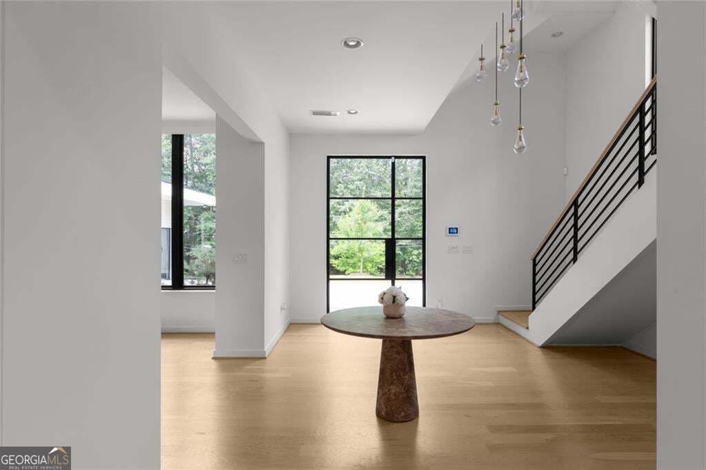 6 bedroom, 5 bathroom, 12,490 sq ft single family residence for sale at 4063 Rickenbacker Drive, Atlanta, GA 30342 — photo 9