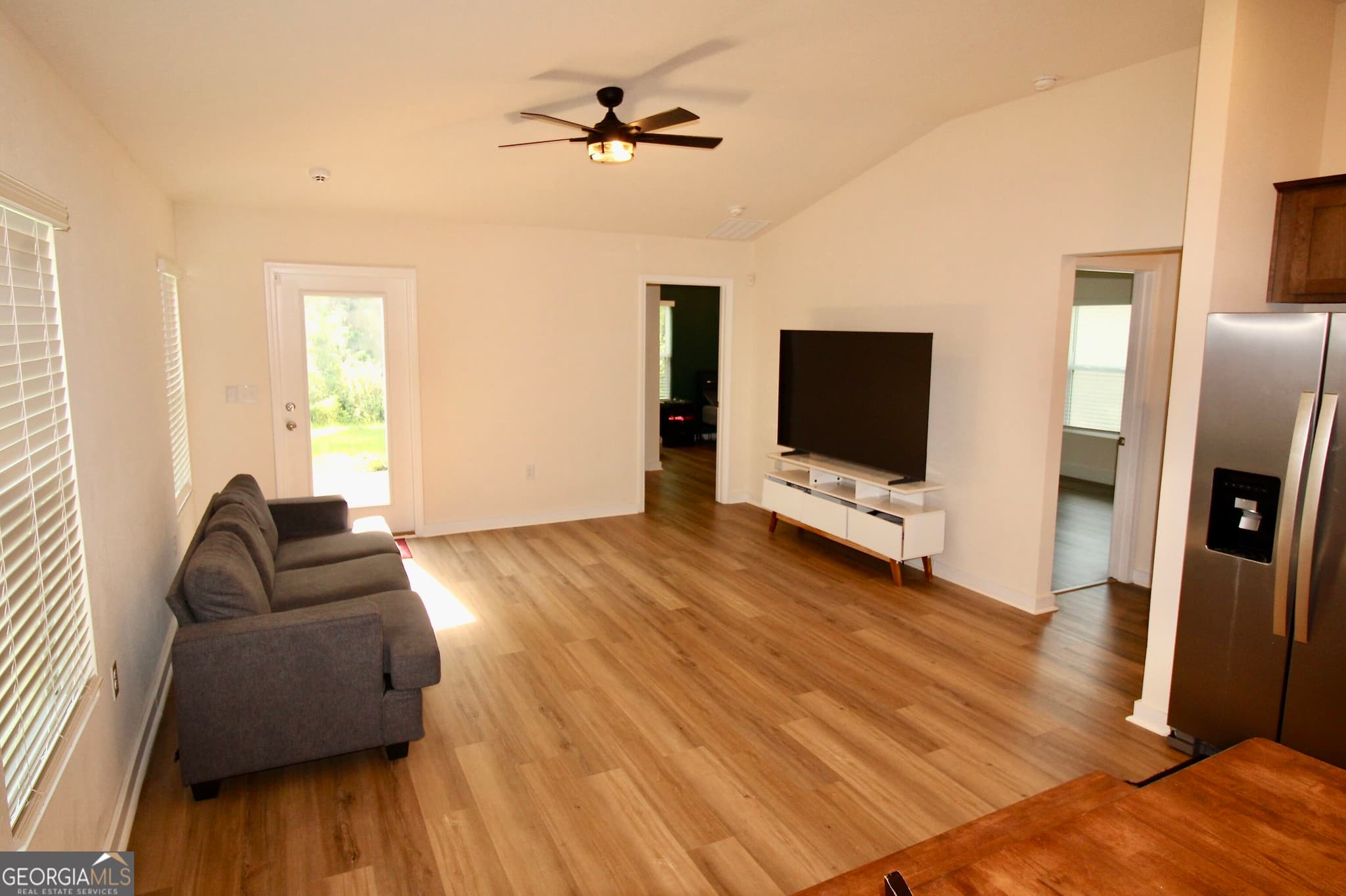 3 bedroom, 2 bathroom, 1,222 sq ft single family residence for rent at 119 Teakwood Drive, St. Marys, GA 31558 for $2,050 a month — photo 3