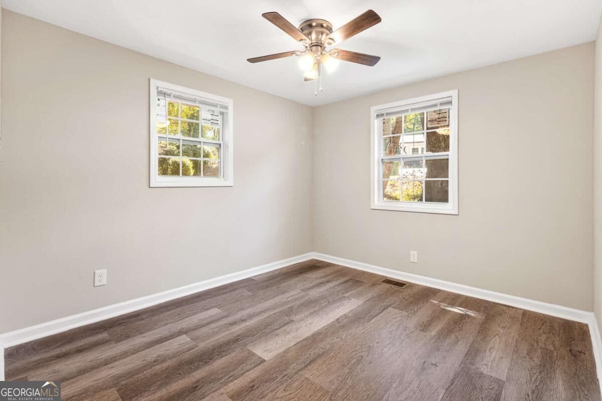 3 bedroom, 2 bathroom, 1,550 sq ft single family residence for sale at 2571 Elliott Street, Atlanta, GA 30318 — photo 10