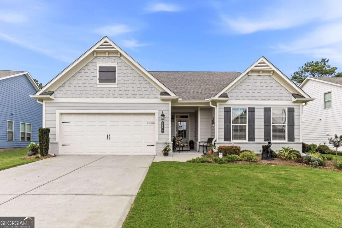 3 bedroom, 2 bathroom, 1,897 sq ft single family residence for sale at 5910 Stellata Circle, Cumming, GA 30028 — photo 2
