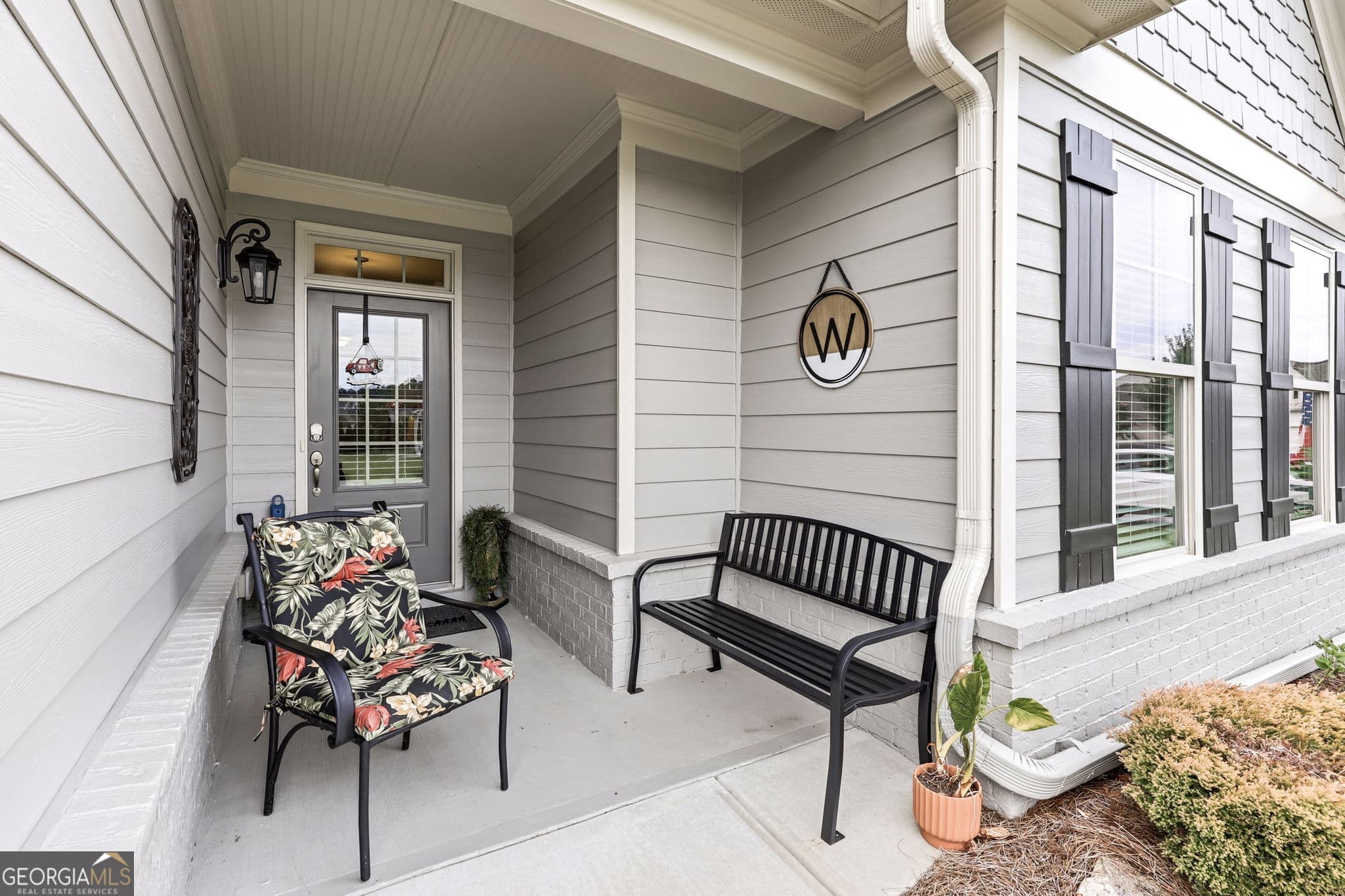 3 bedroom, 2 bathroom, 1,897 sq ft single family residence for sale at 5910 Stellata Circle, Cumming, GA 30028 — photo 3