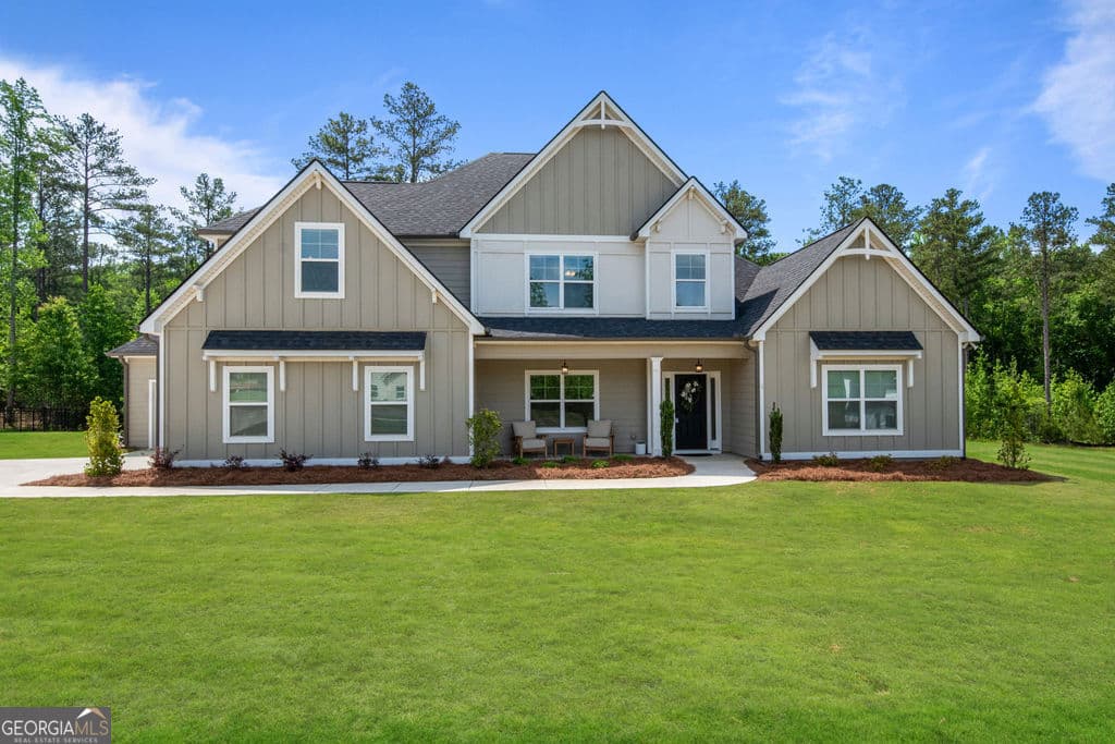 5 bedroom, 4.5 bathroom, 4,260 sq ft single family residence for sale at 400 Atlantica Drive, Newnan, GA 30263