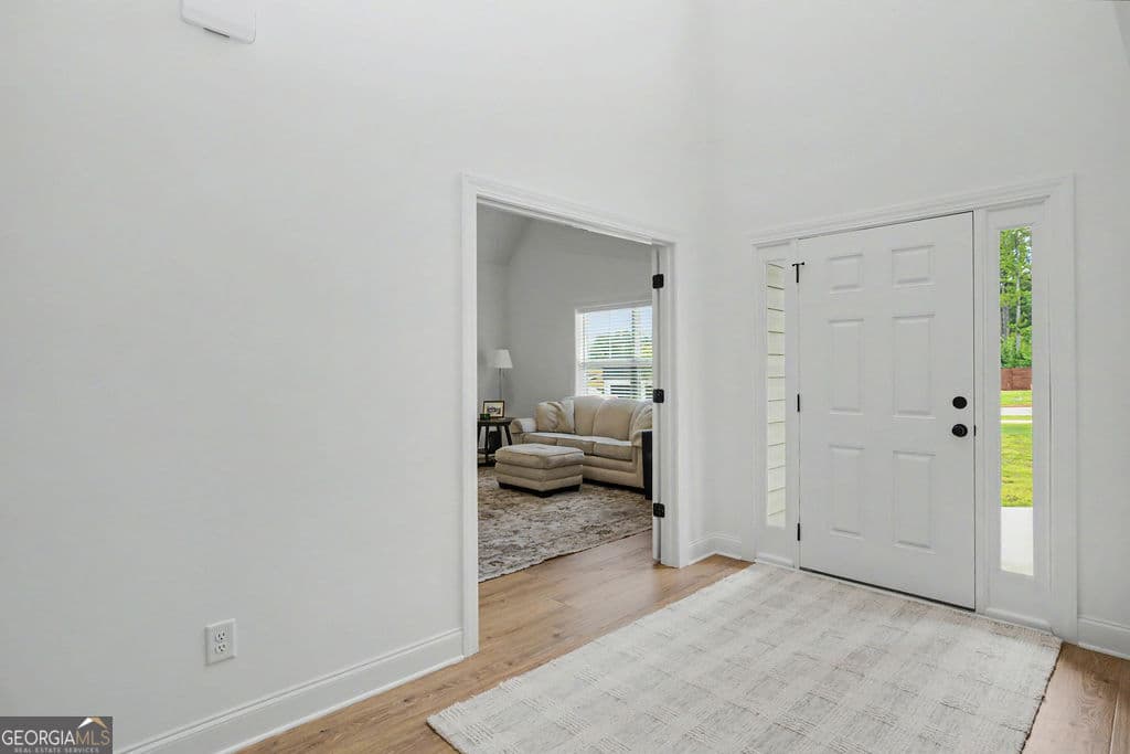 5 bedroom, 4.5 bathroom, 4,260 sq ft single family residence for sale at 400 Atlantica Drive, Newnan, GA 30263 — photo 5