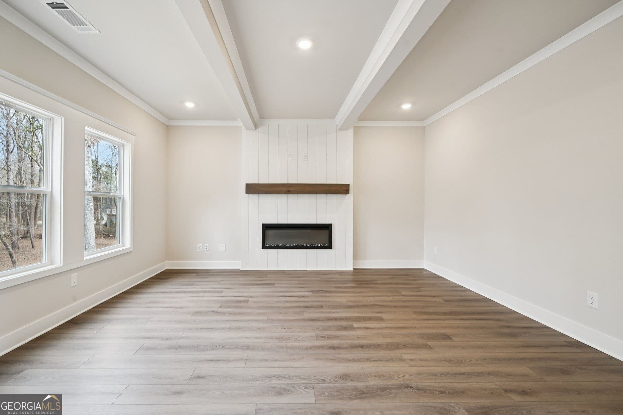 5 bedroom, 4 bathroom, 2,535 sq ft single family residence for sale at 658 Winding Rose Drive, Hoschton, GA 30548 — photo 4