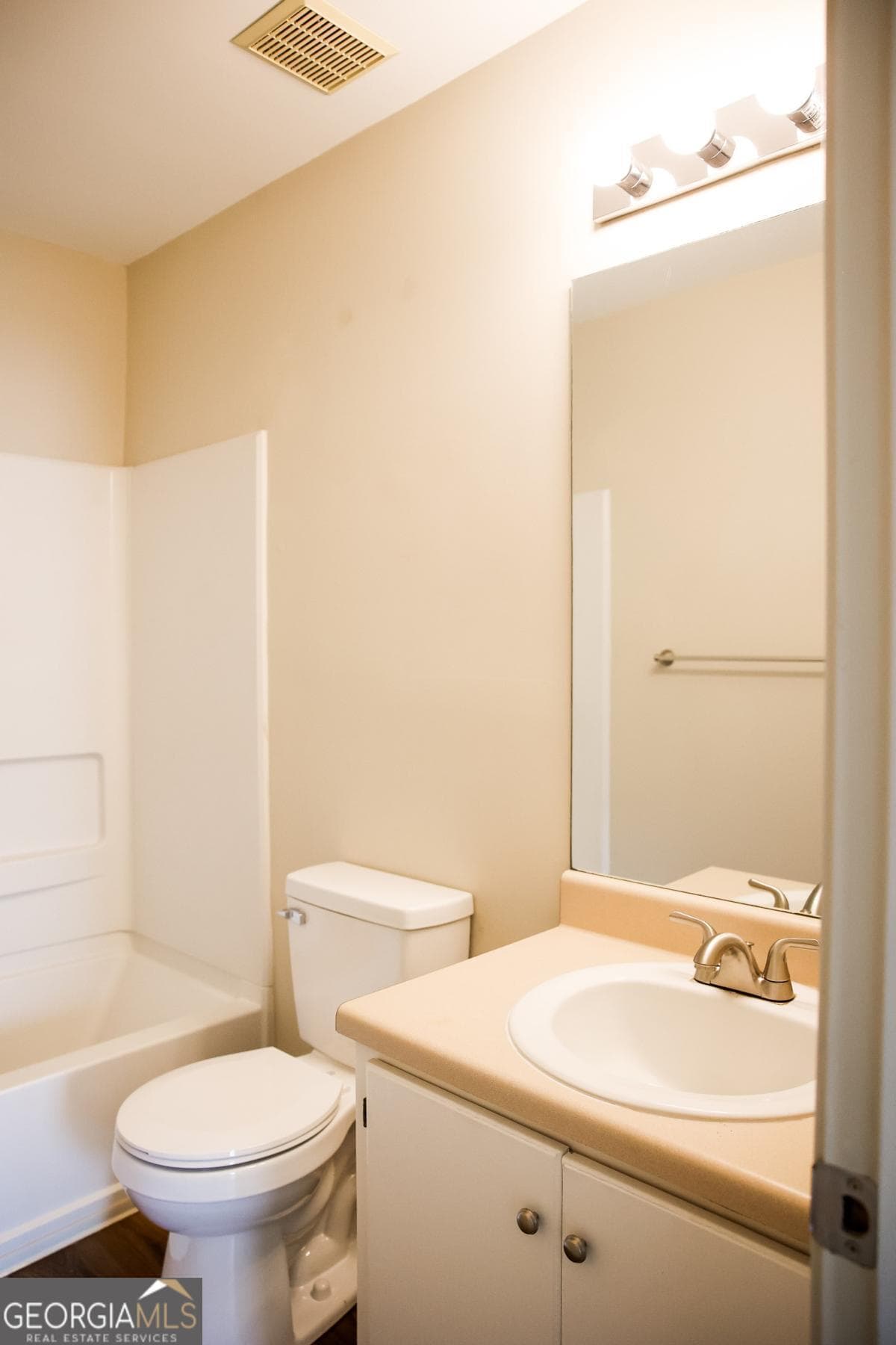 3 bedroom, 2 bathroom, 1,374 sq ft single family residence for sale at 630 Rushing Street, Richmond Hill, GA 31324 — photo 10