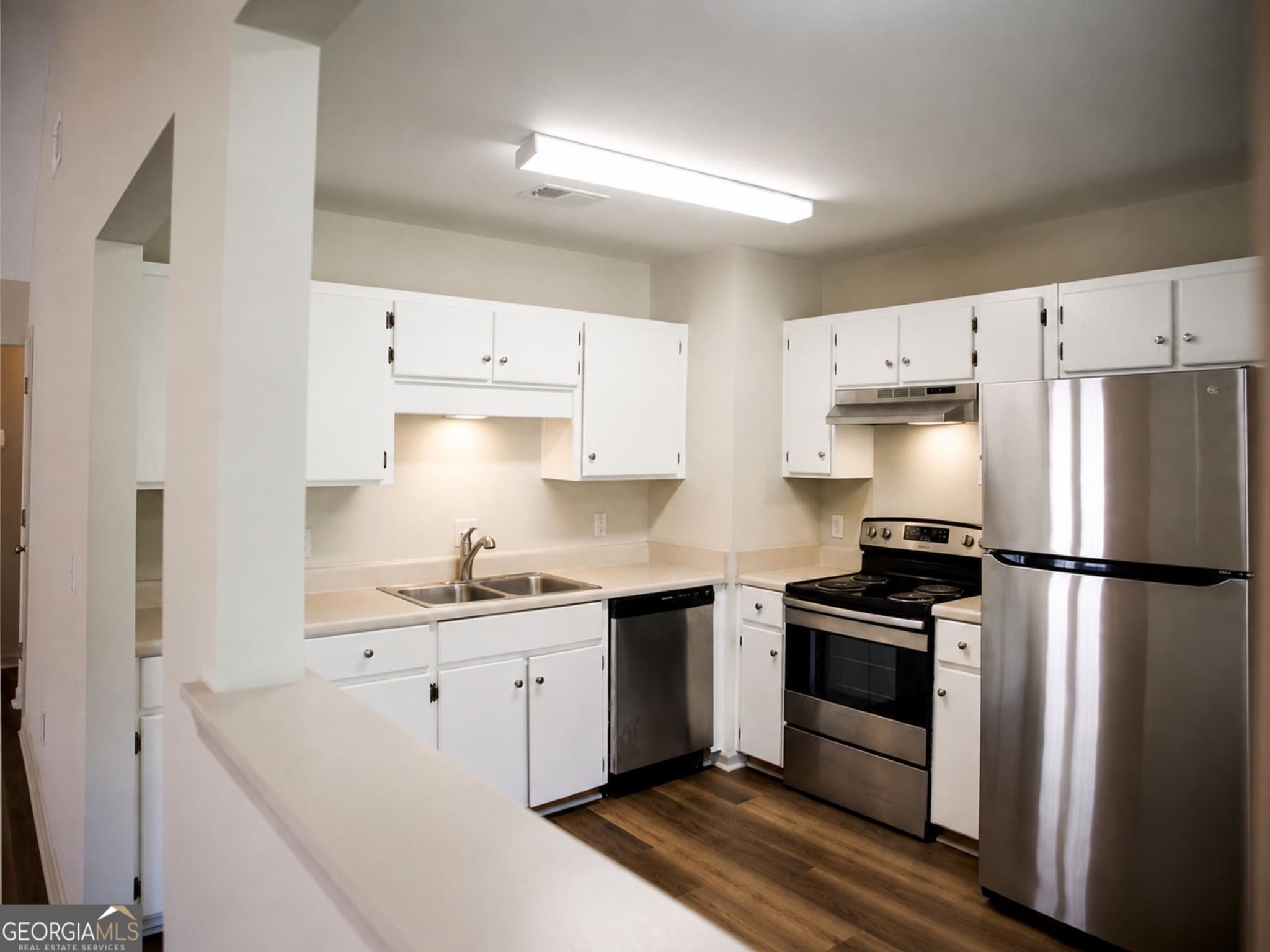 3 bedroom, 2 bathroom, 1,374 sq ft single family residence for sale at 630 Rushing Street, Richmond Hill, GA 31324 — photo 4