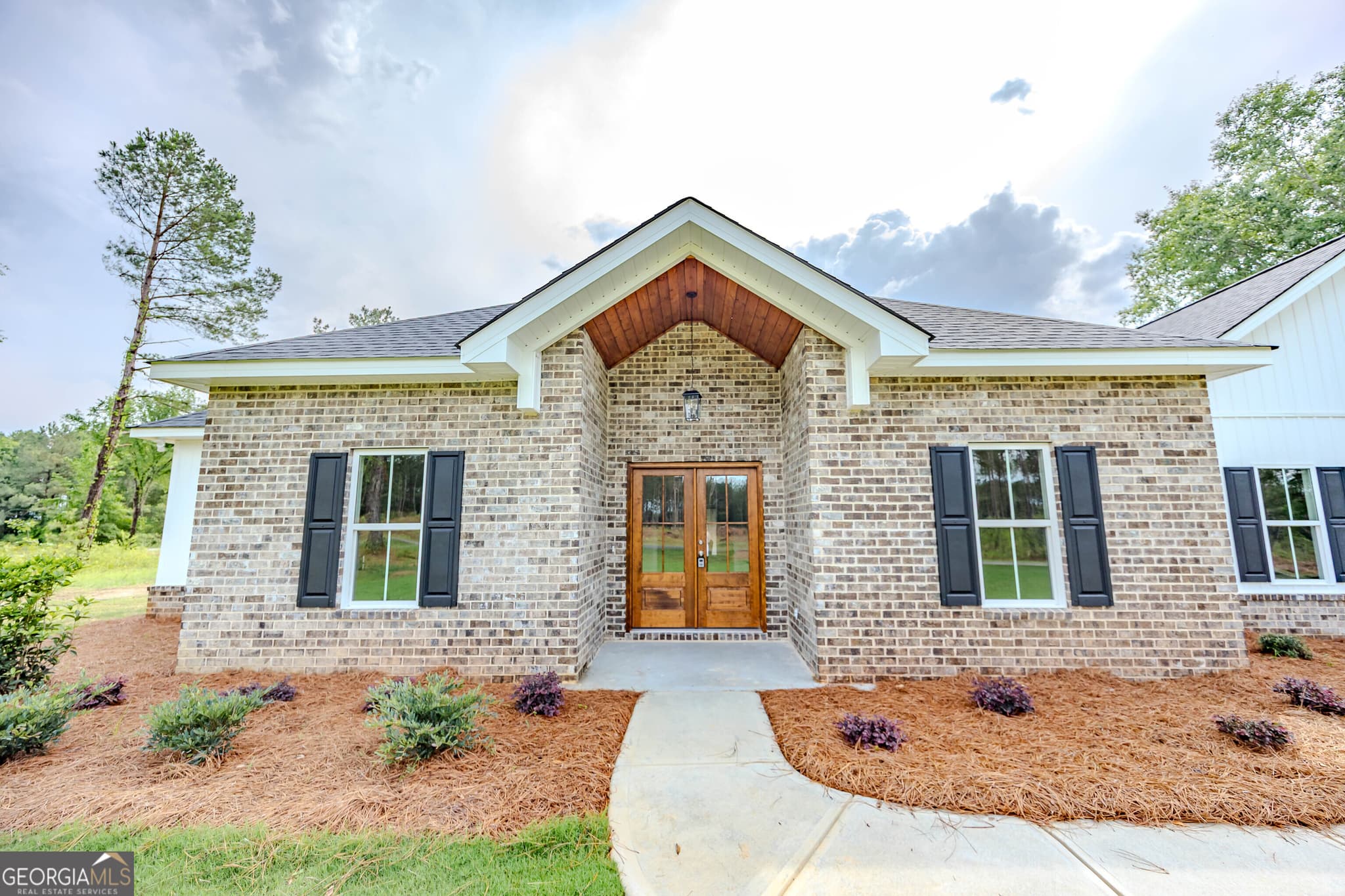 4 bedroom, 2 bathroom, 2,200 sq ft single family residence for sale at 905 Sweet Magnolia Circle, Dublin, GA 31021 — photo 4