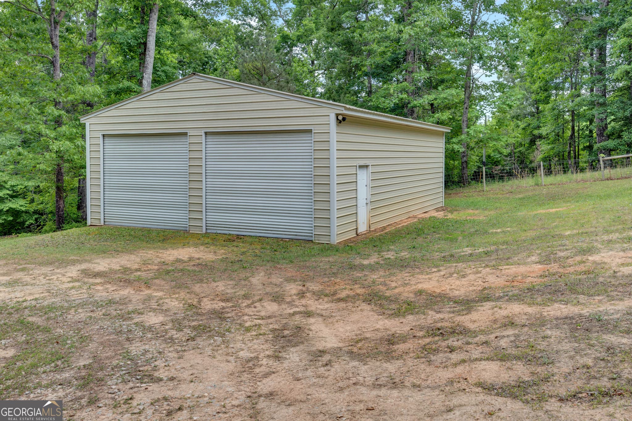 4 bedroom, 3 bathroom, 2,722 sq ft single family residence for sale at 560 Hawks Trail, Newborn, GA 30056 — photo 7