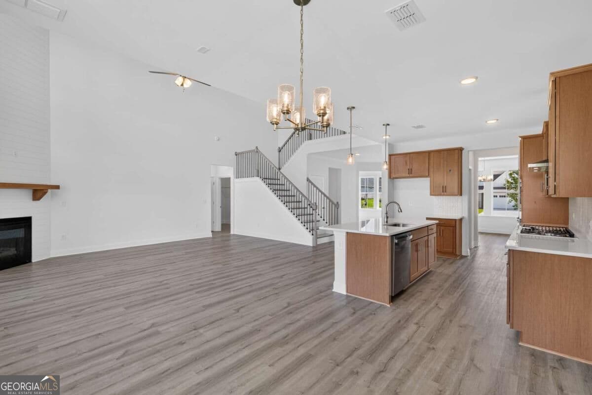 4 bedroom, 3.5 bathroom single family residence for sale at 181 Willow Bend Road, Hiram, GA 30141 — photo 5