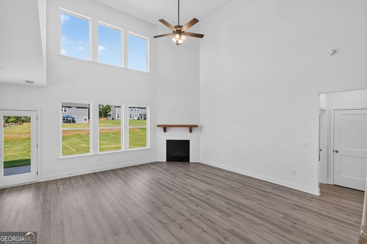 4 bedroom, 3.5 bathroom single family residence for sale at 181 Willow Bend Road, Hiram, GA 30141 — photo 4
