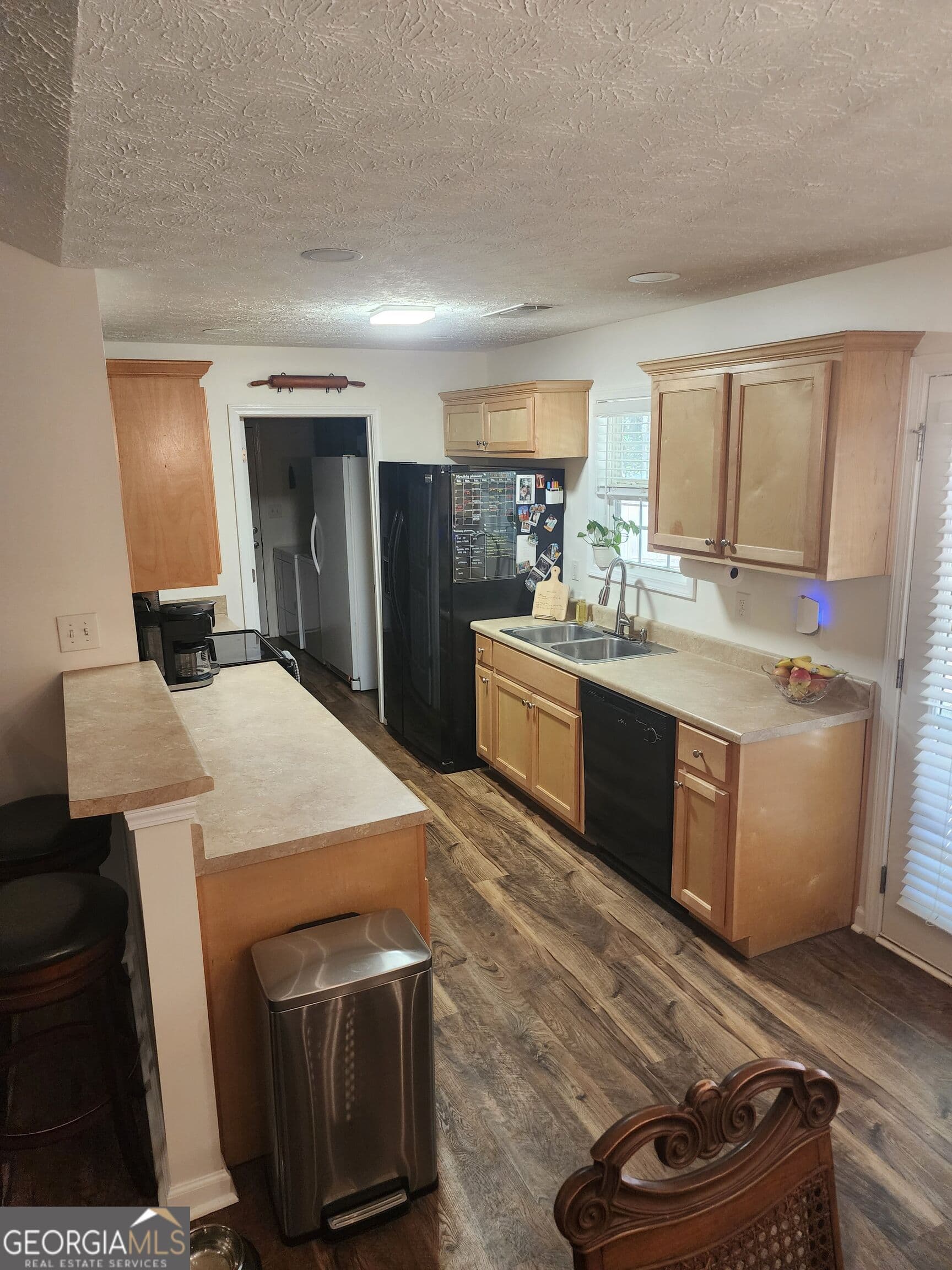 3 bedroom, 2 bathroom, 1,248 sq ft single family residence for sale at 166 Fellowship Drive, Barnesville, GA 30204 — photo 3