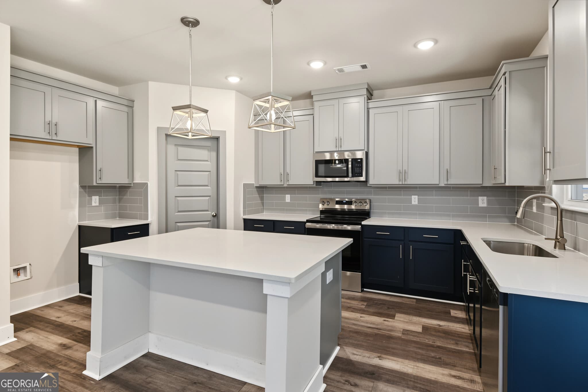 5 bedroom, 4 bathroom, 2,522 sq ft single family residence for sale at 3105 Kentmere Way, Lawrenceville, GA 30044 — photo 7