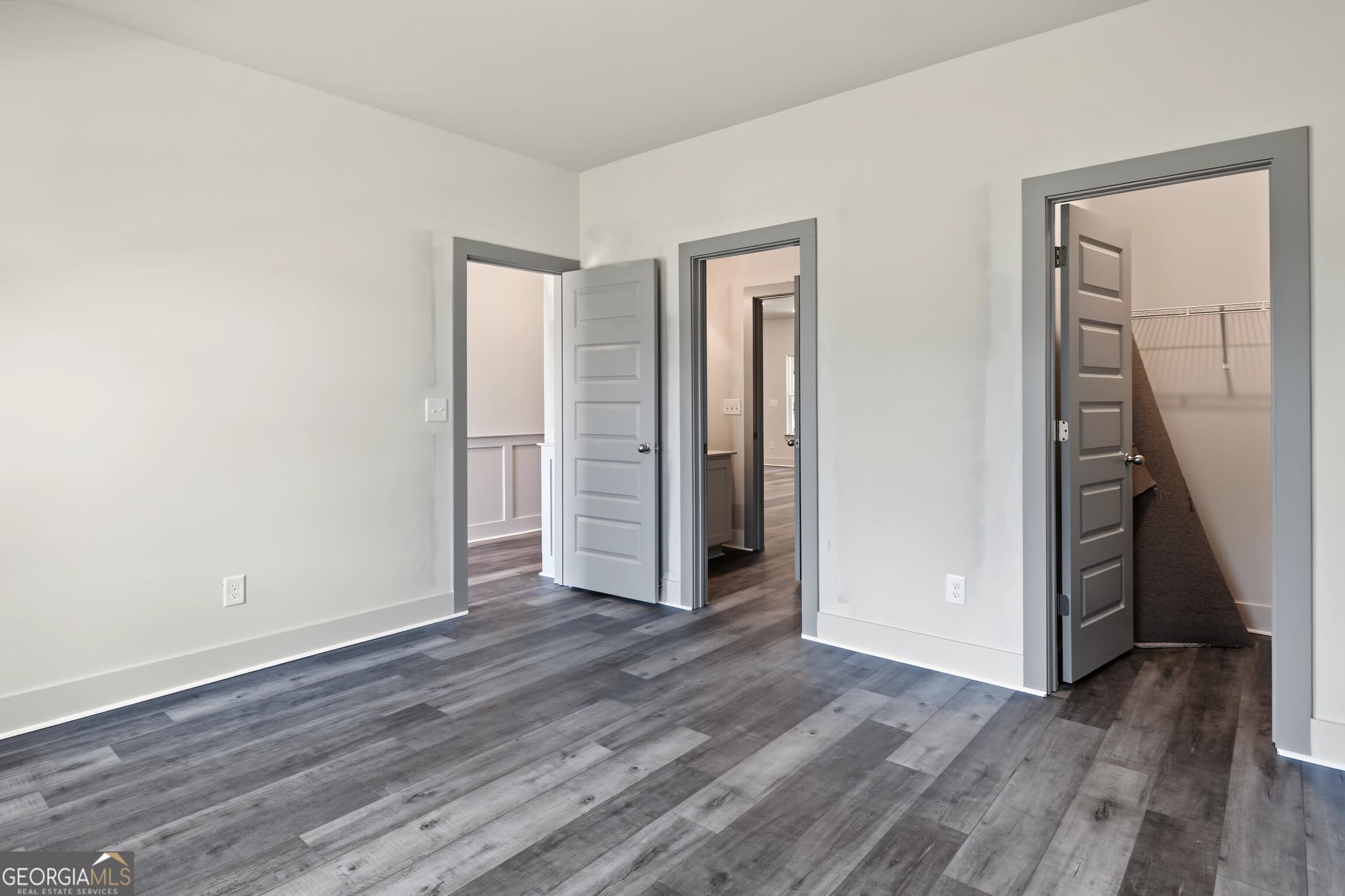 5 bedroom, 4 bathroom, 2,522 sq ft single family residence for sale at 3105 Kentmere Way, Lawrenceville, GA 30044 — photo 4