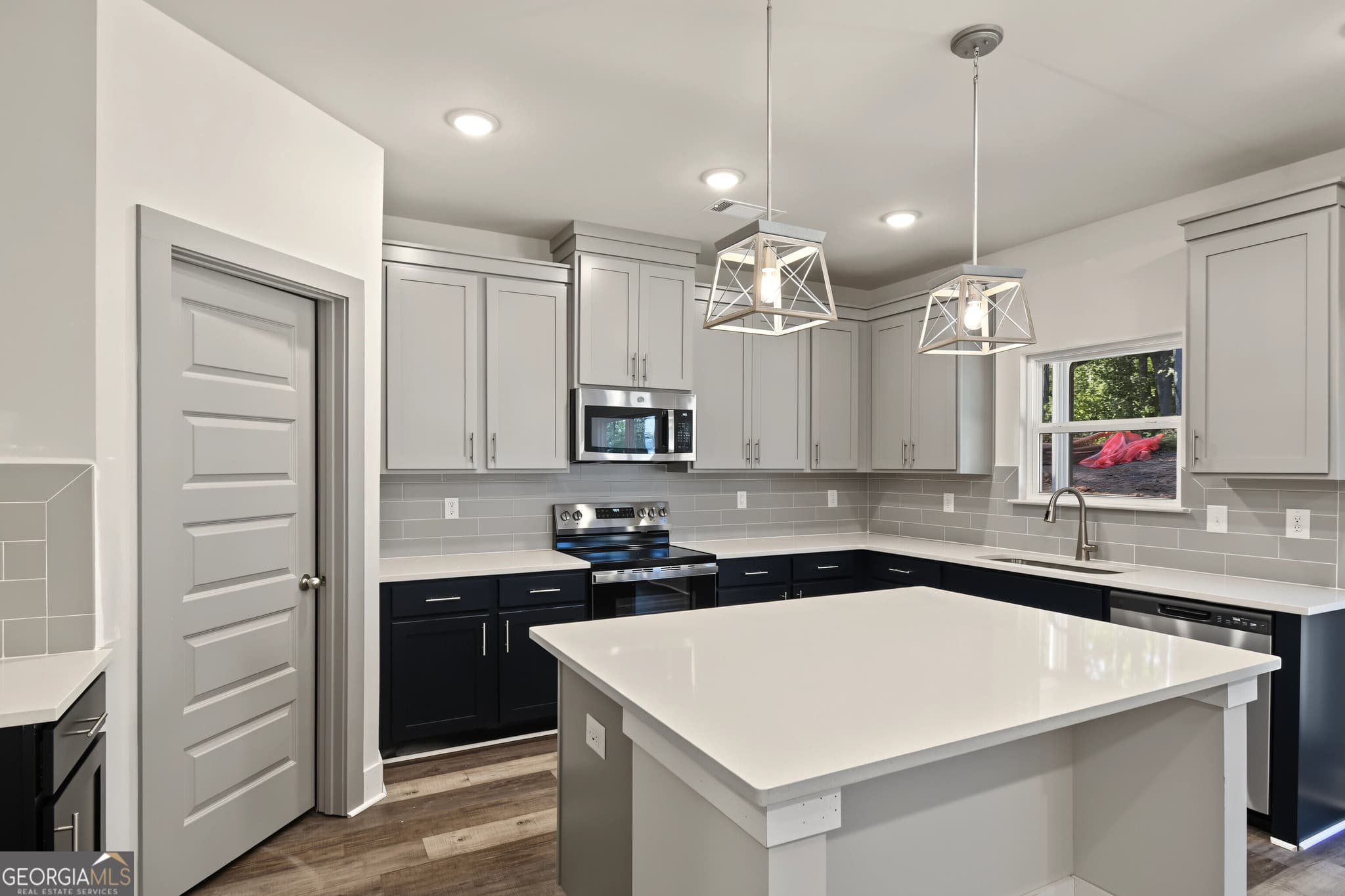 5 bedroom, 4 bathroom, 2,522 sq ft single family residence for sale at 3105 Kentmere Way, Lawrenceville, GA 30044 — photo 8